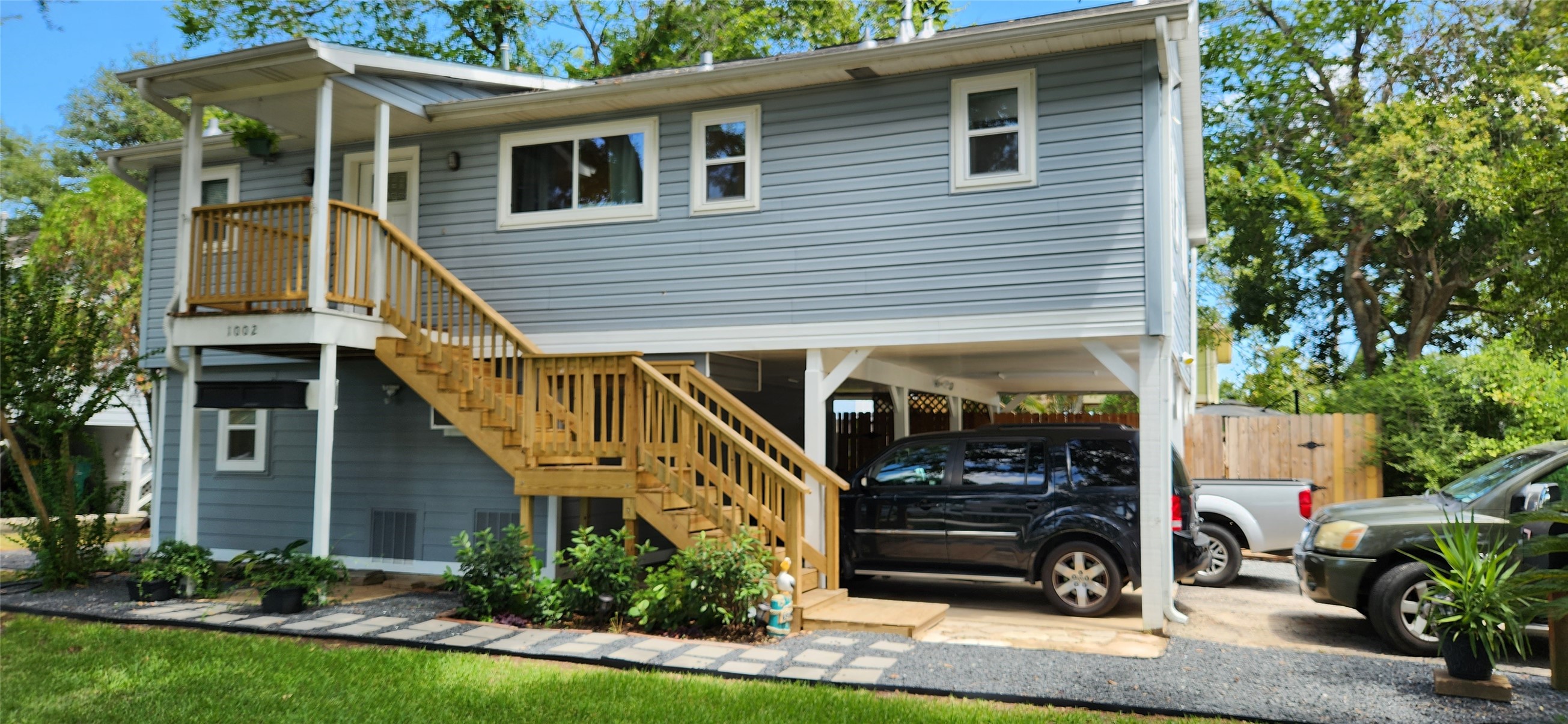1002 Staples Avenue Property Photo 1