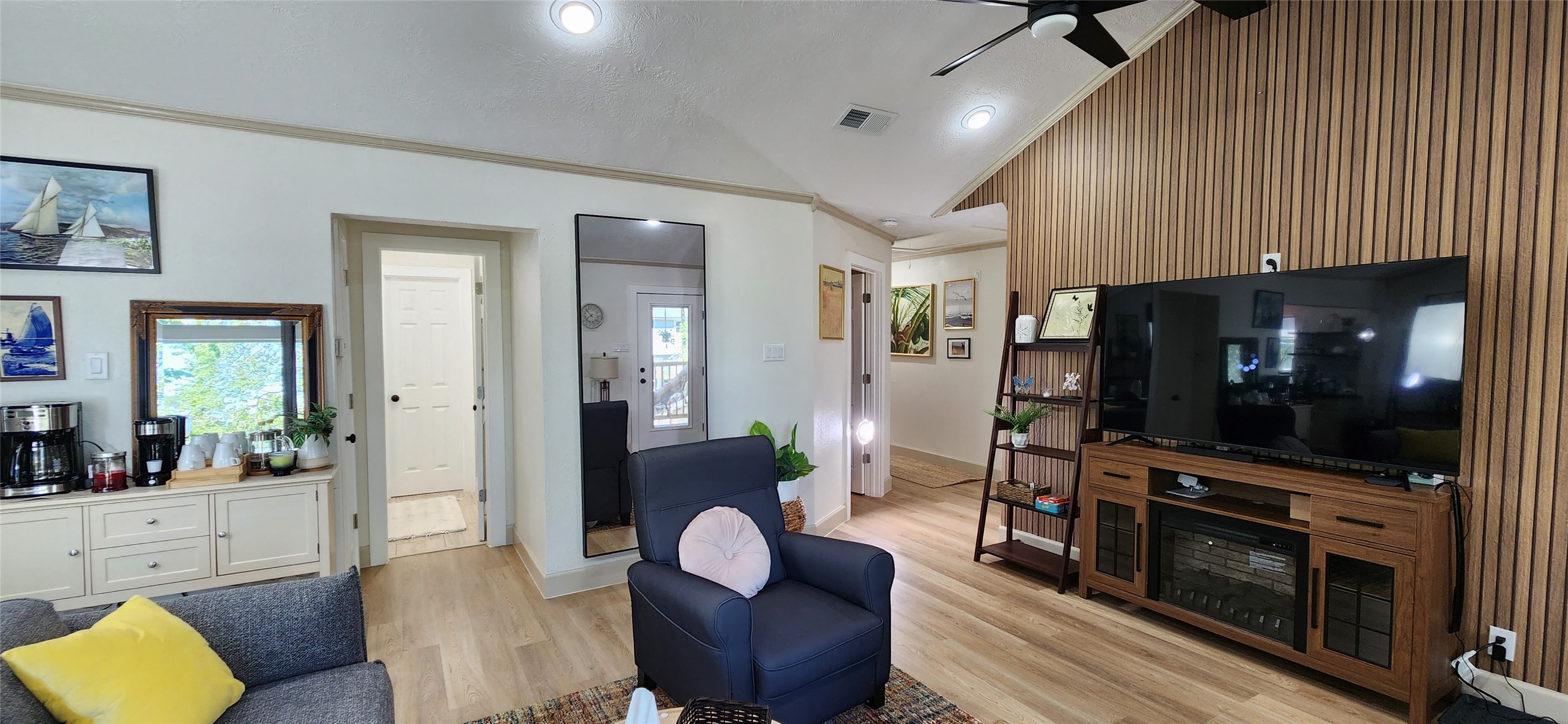 1002 Staples Avenue Property Photo 5