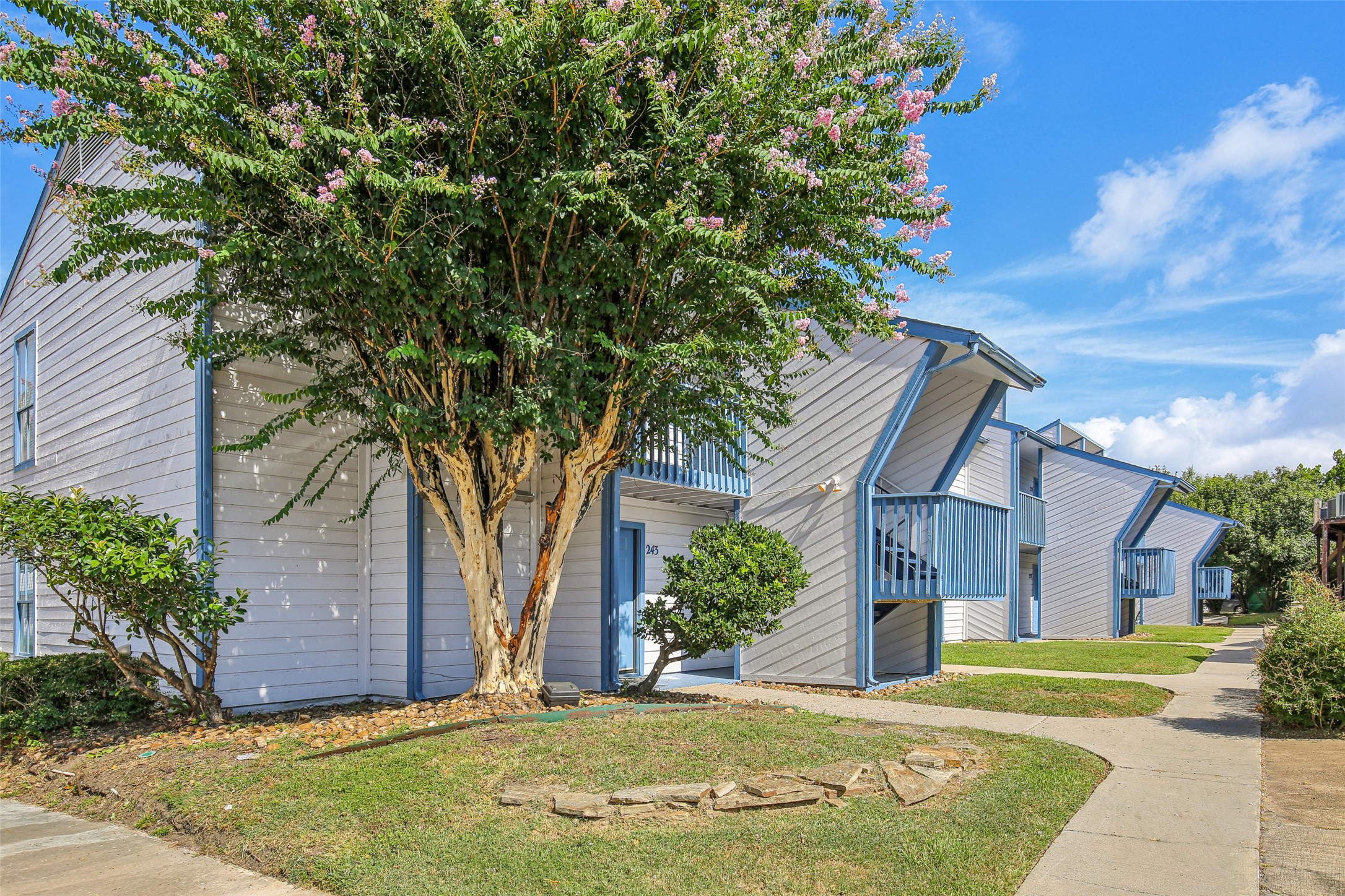 13155 Walden Road 212 Property Photo 6