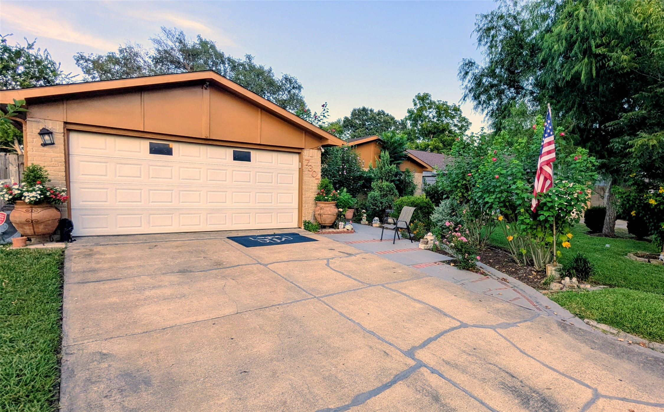7307 La Granada Drive Property Photo 2