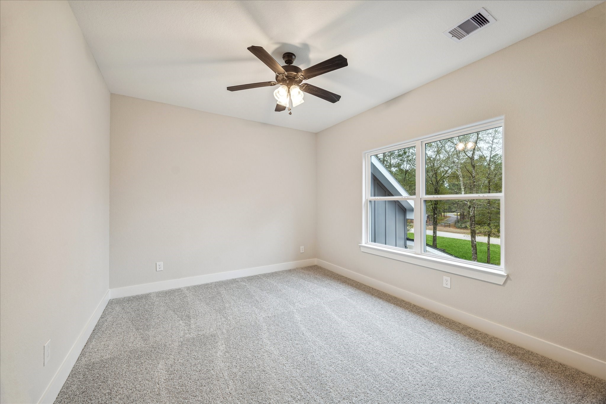 688 Lonestar Road Property Photo 27