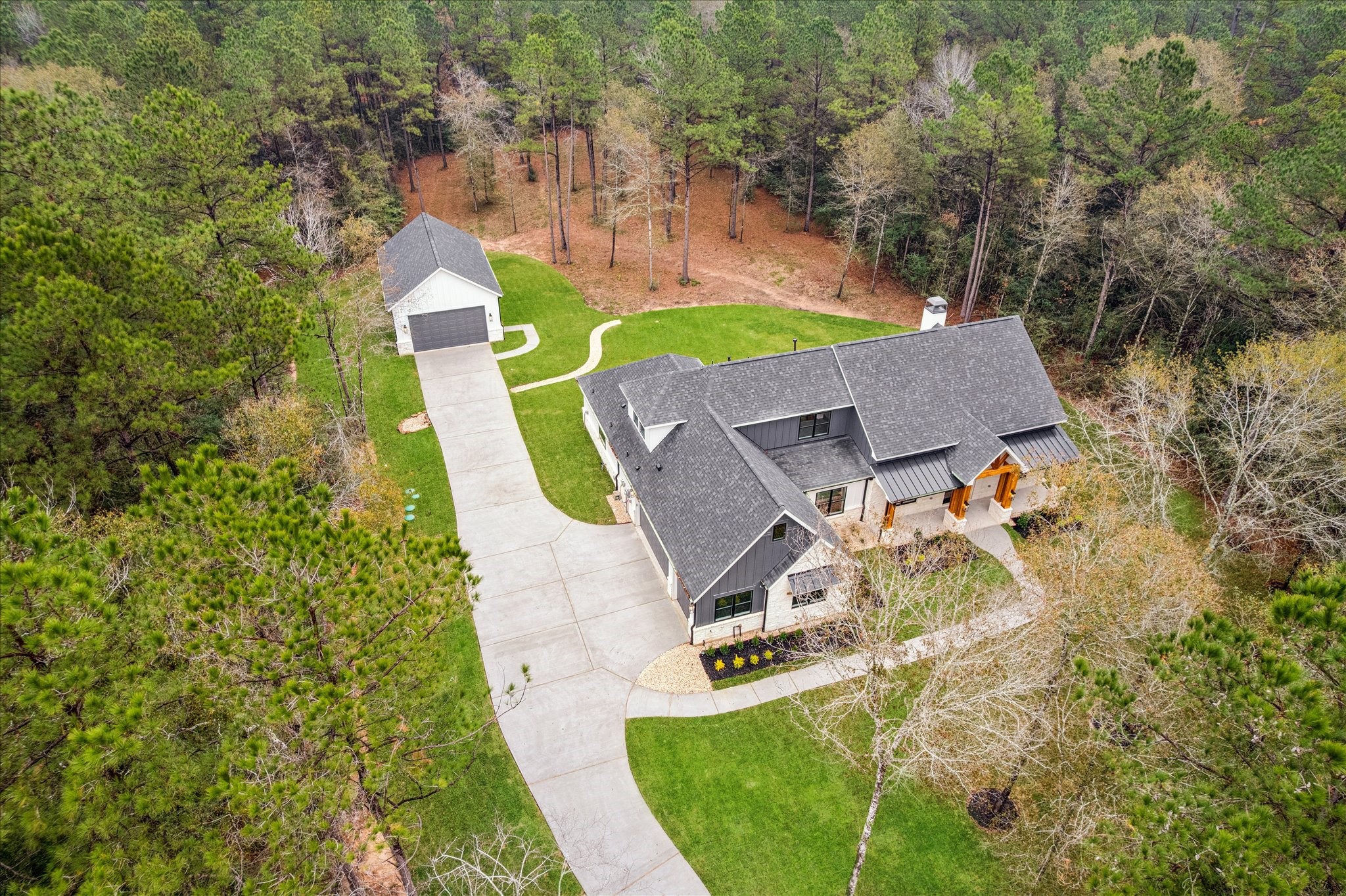 688 Lonestar Road Property Photo 38
