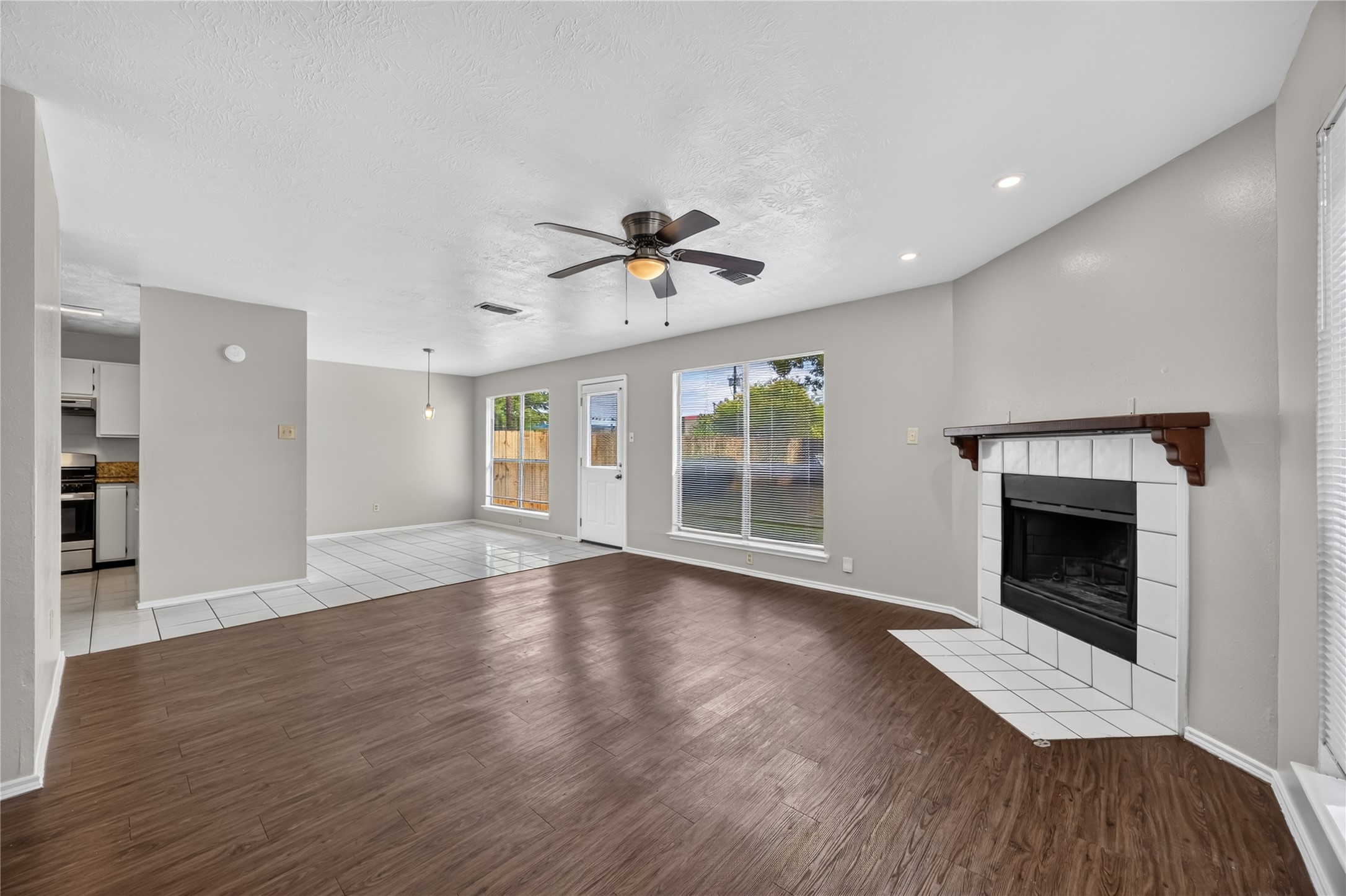 13610 Repa Lane Property Photo 3