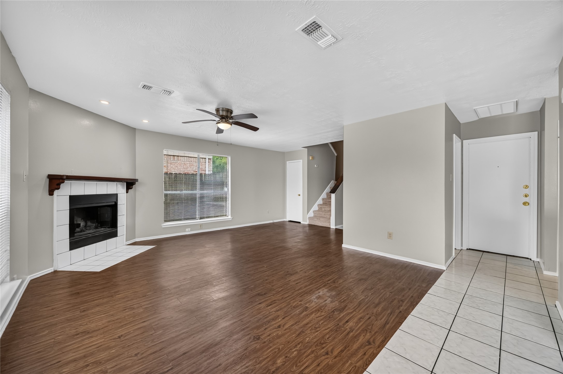 13610 Repa Lane Property Photo 5