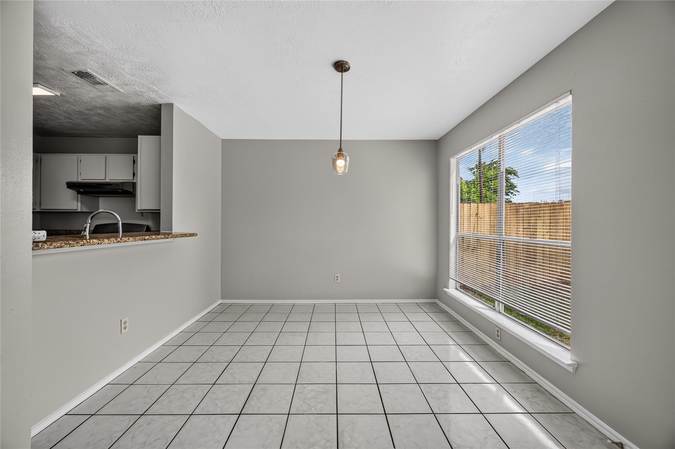 13610 Repa Lane Property Photo 8