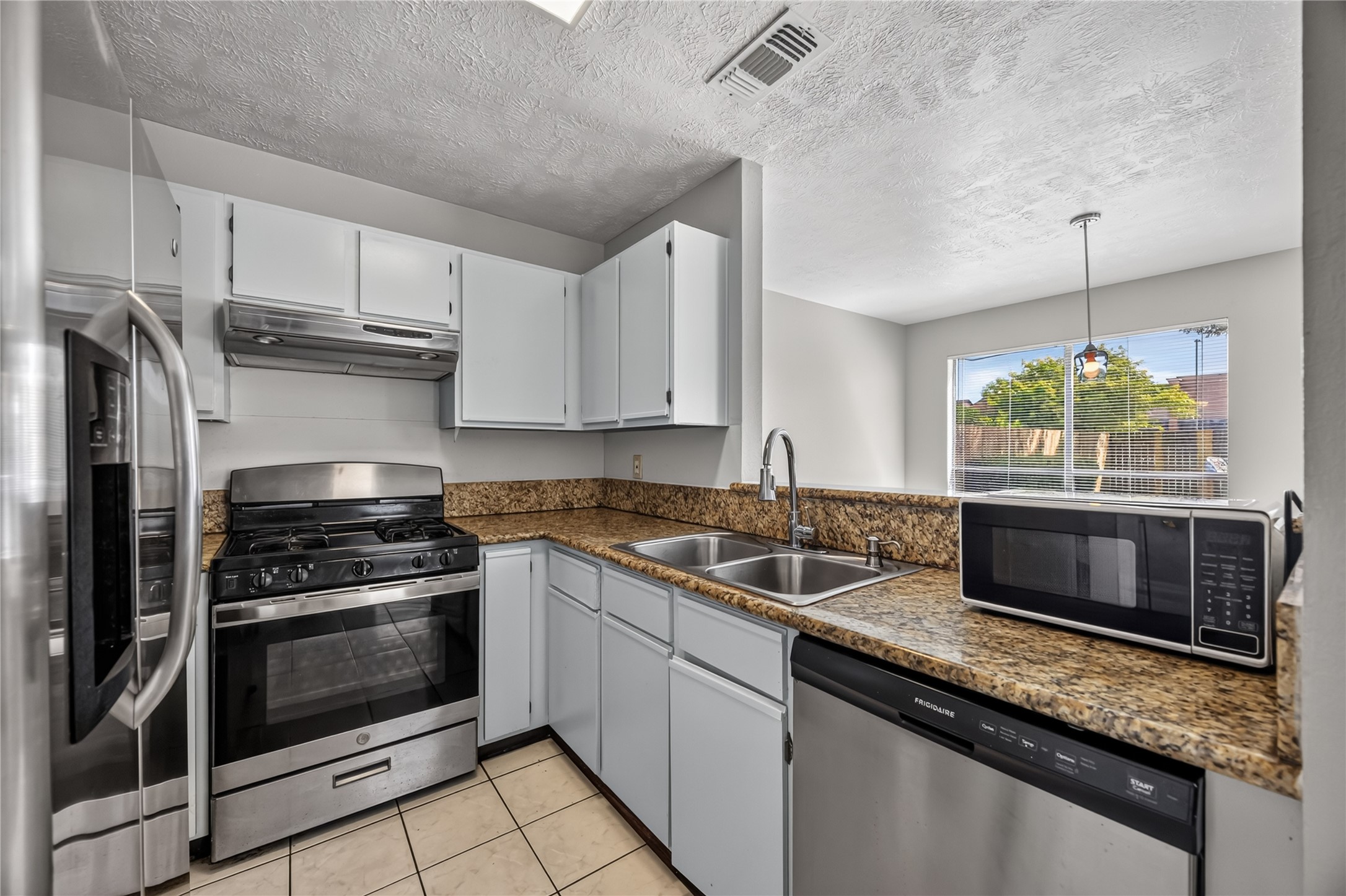 13610 Repa Lane Property Photo 10