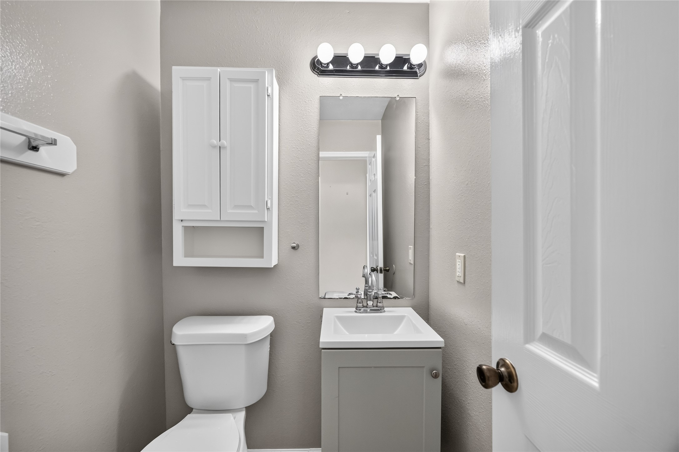13610 Repa Lane Property Photo 11