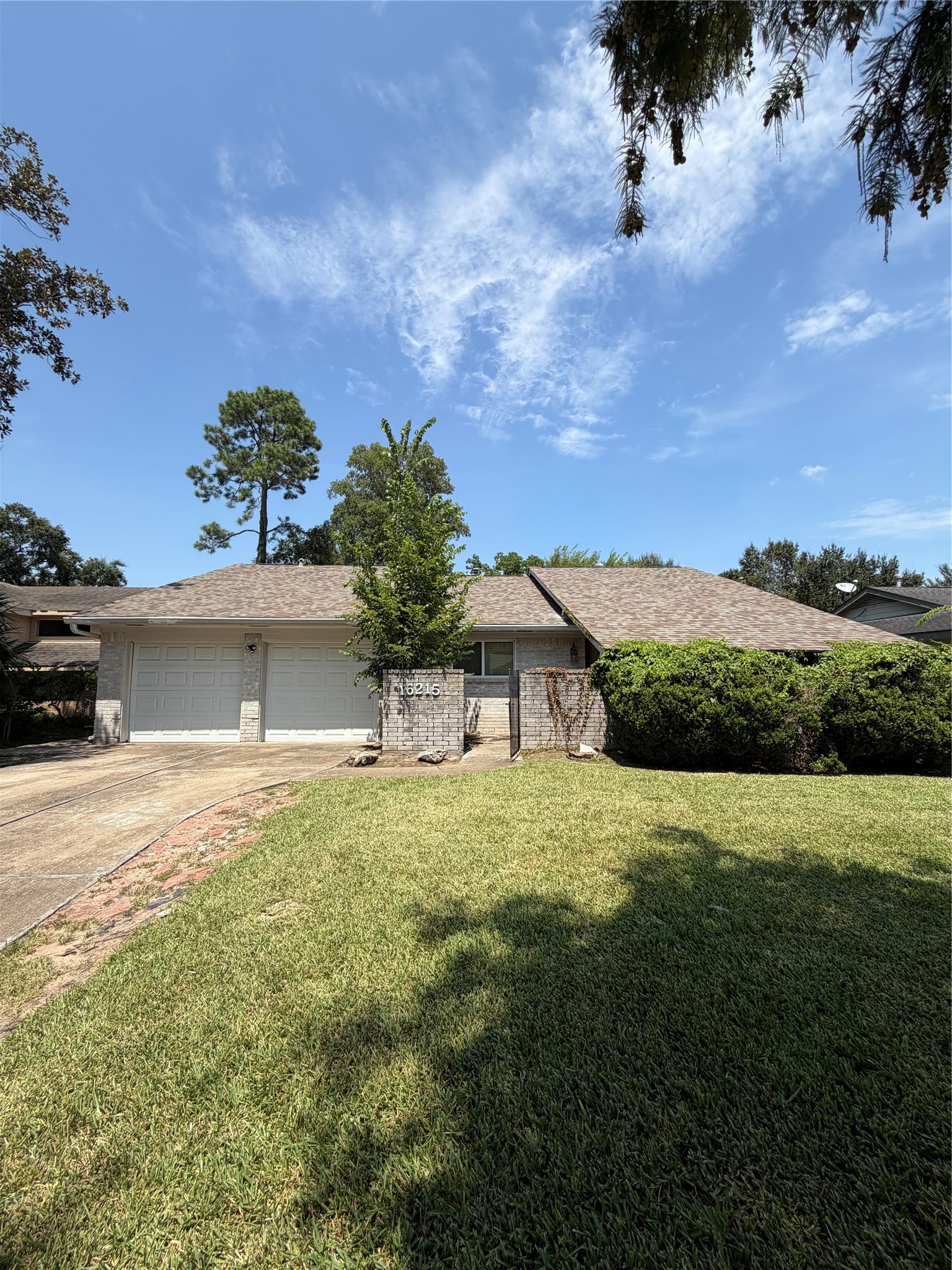 16215 Parksley Drive Property Photo 1