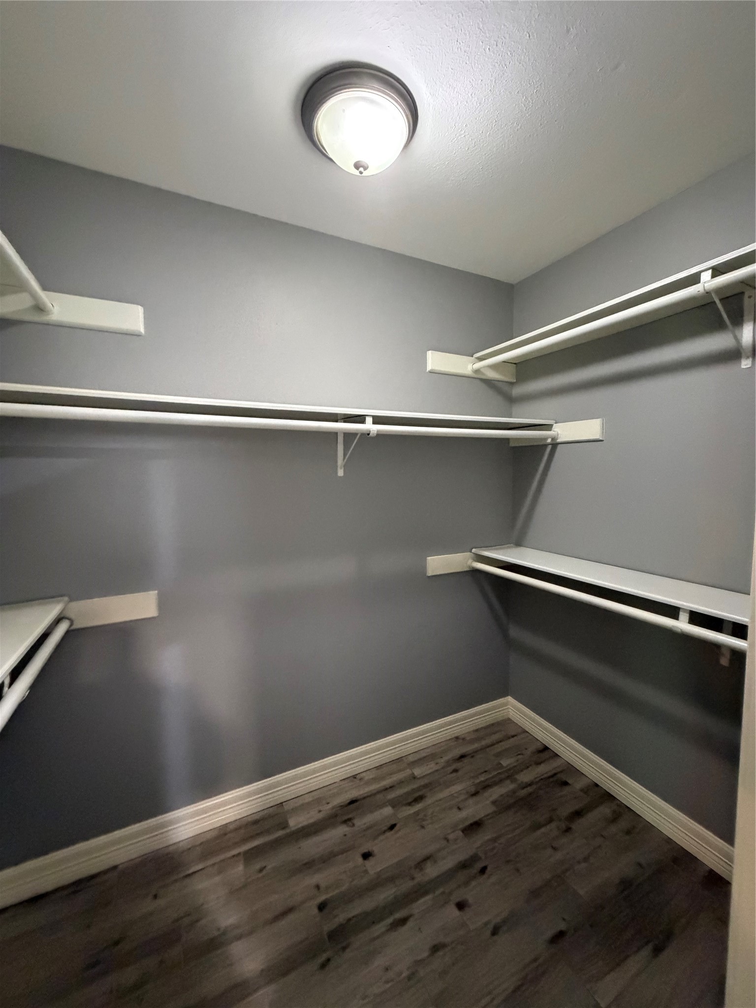 16215 Parksley Drive Property Photo 4