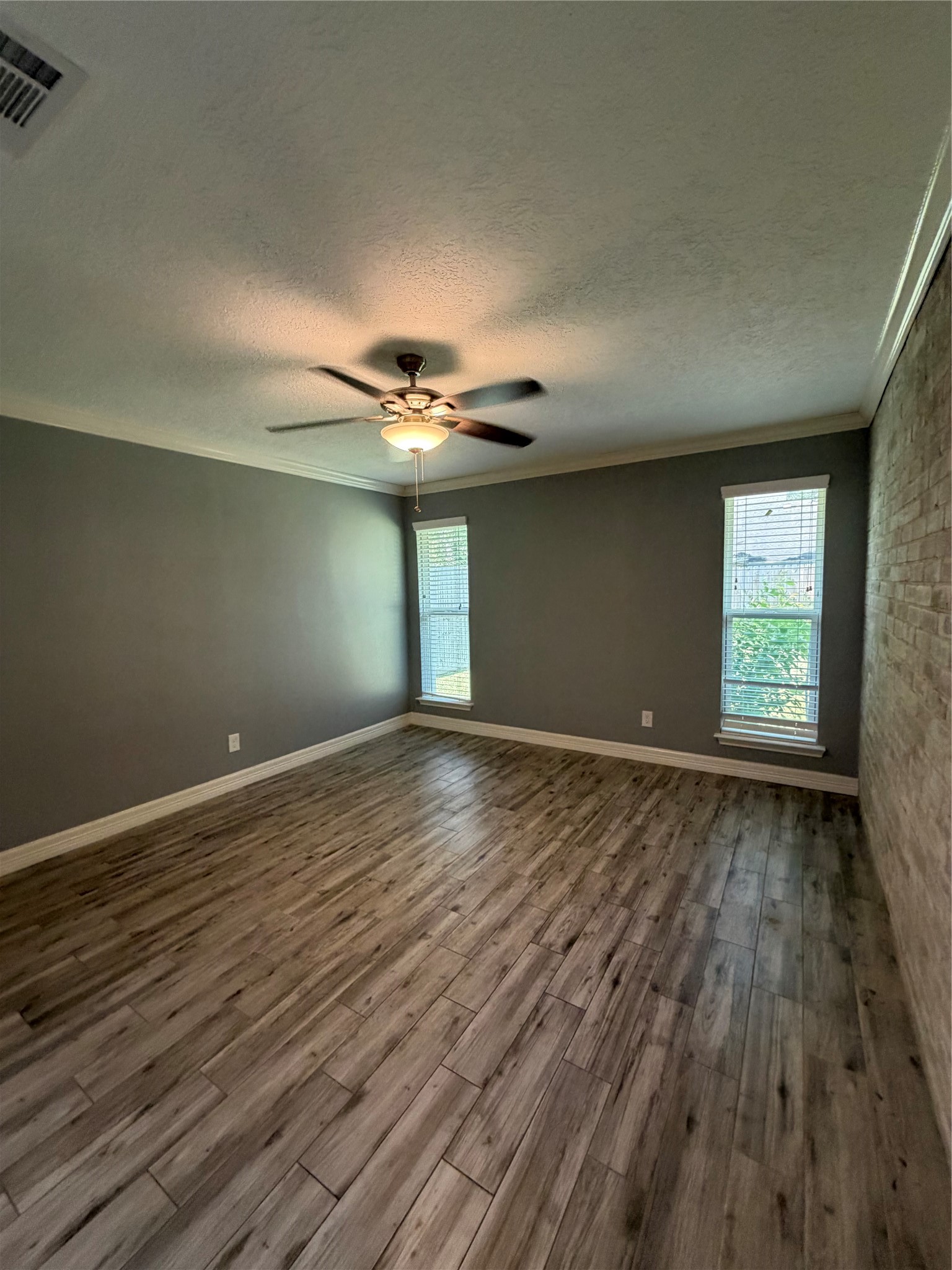 16215 Parksley Drive Property Photo 5