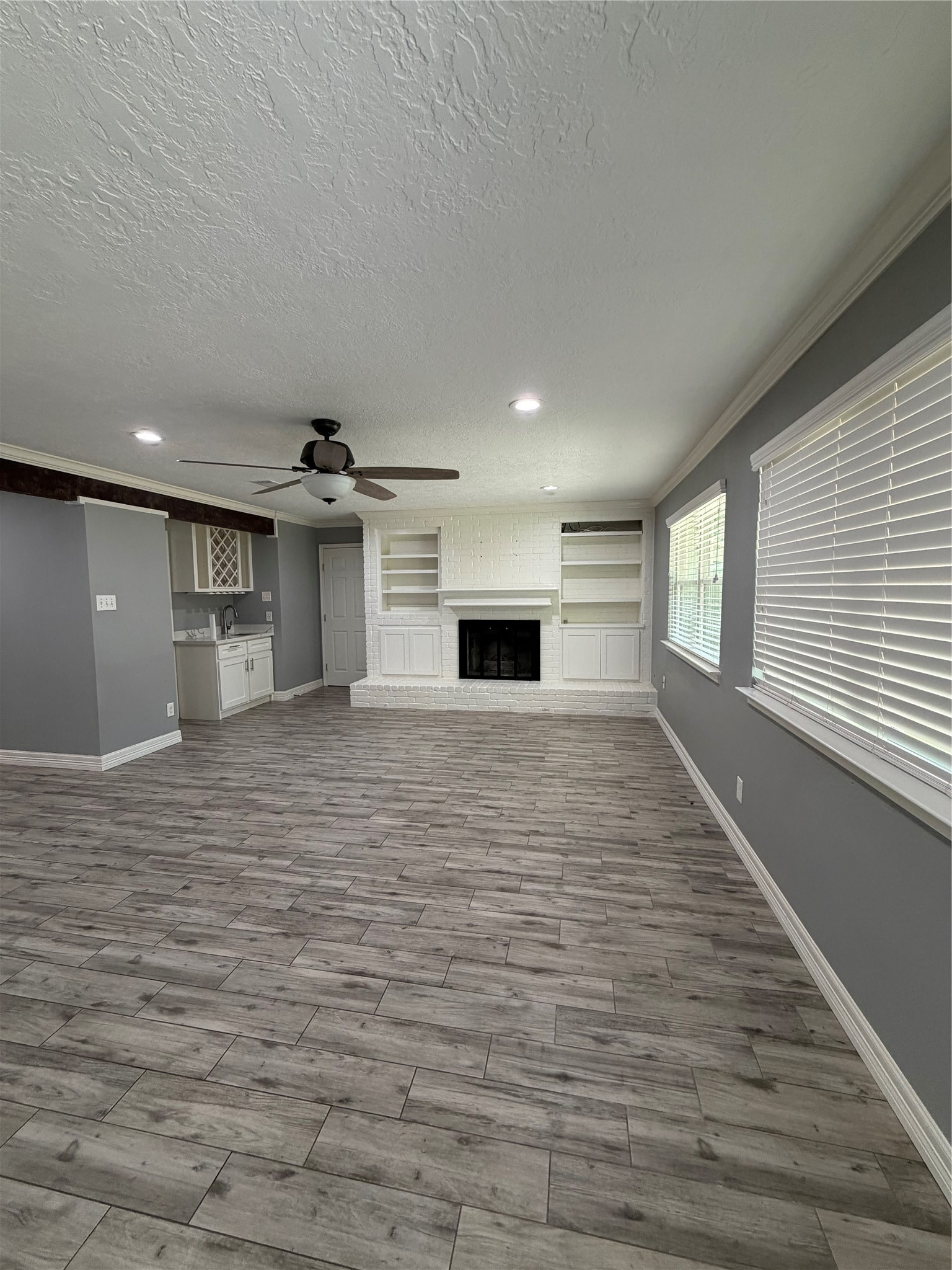 16215 Parksley Drive Property Photo 9