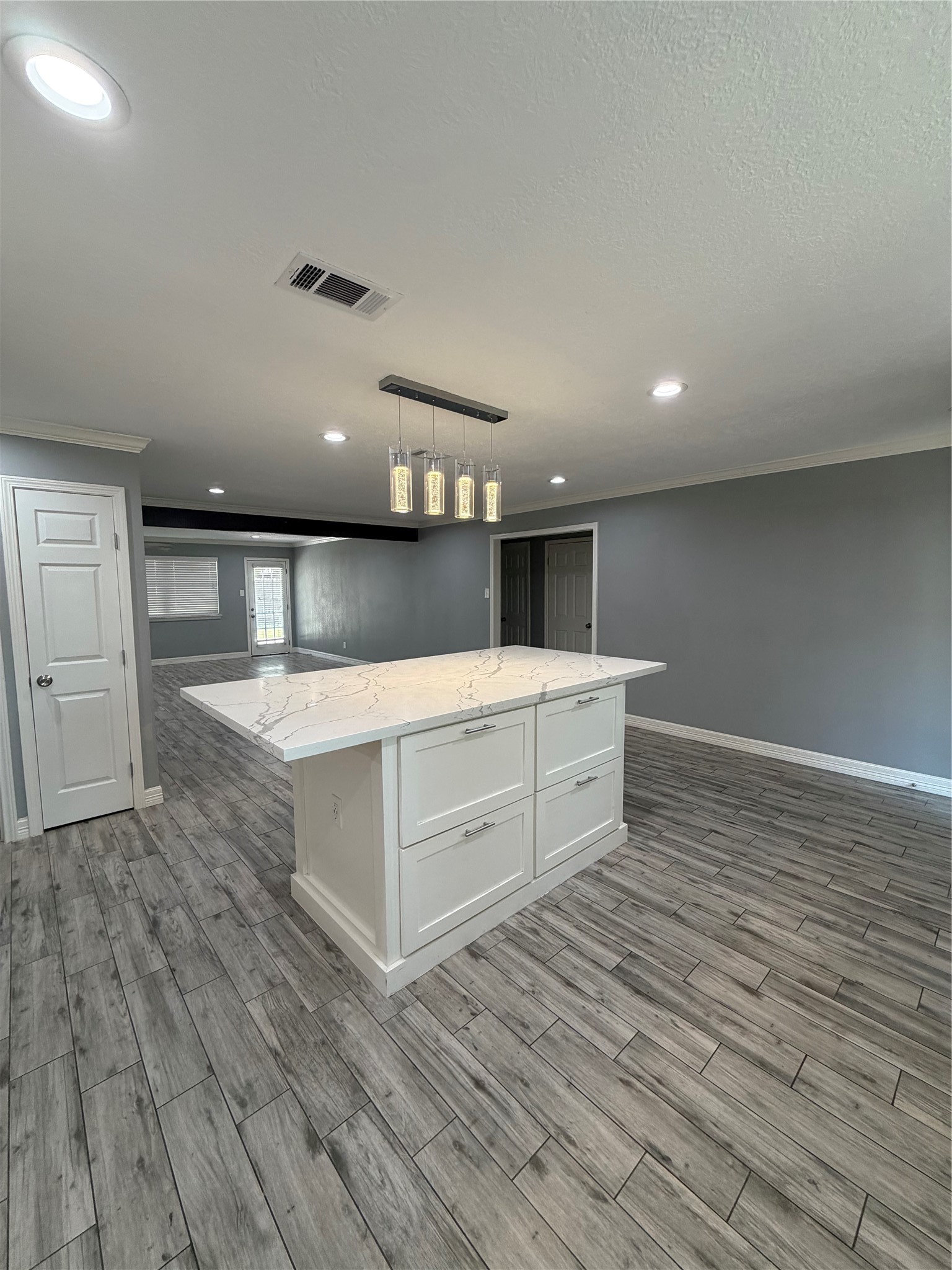 16215 Parksley Drive Property Photo 11