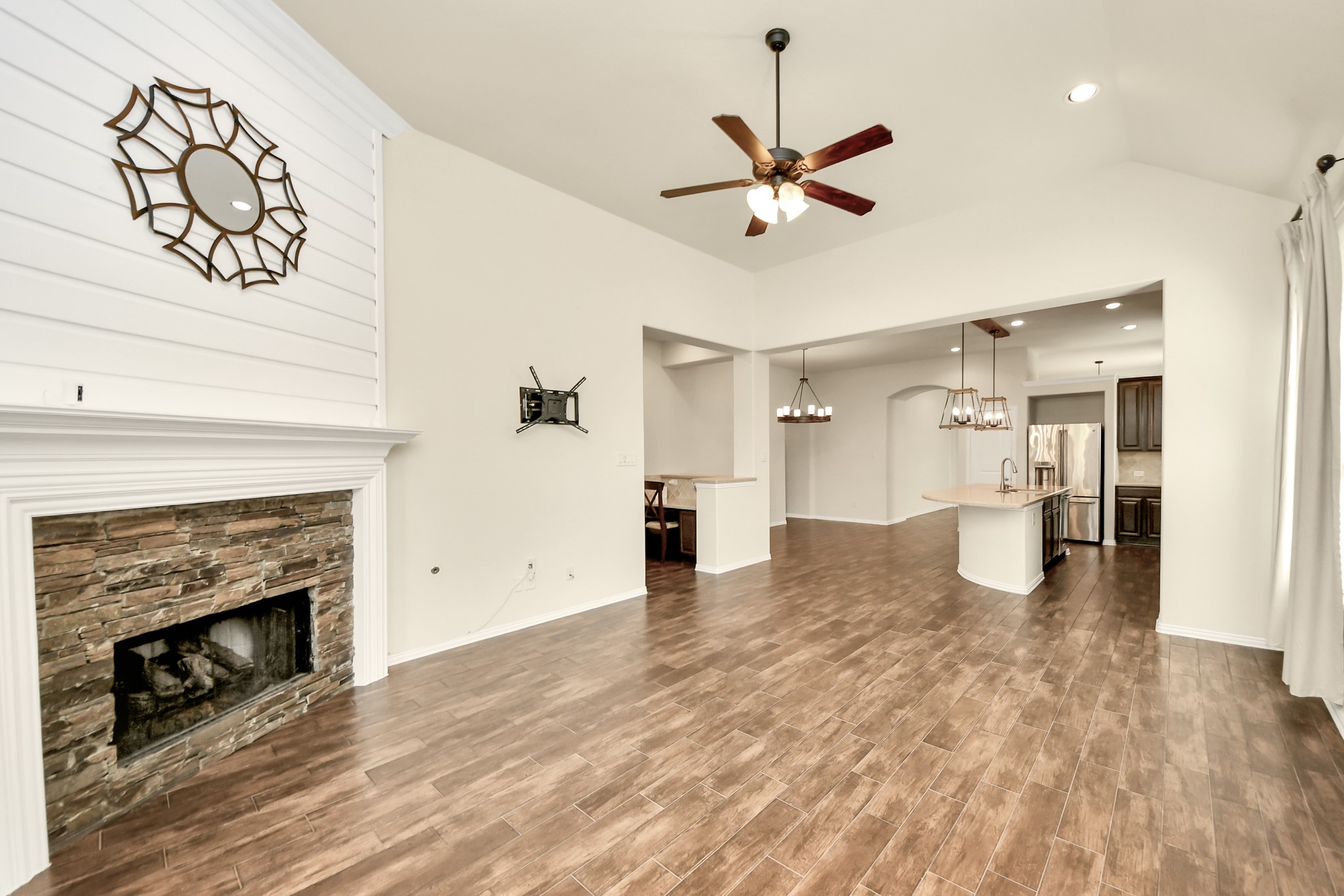 6003 Hedgepark Drive Property Photo 28