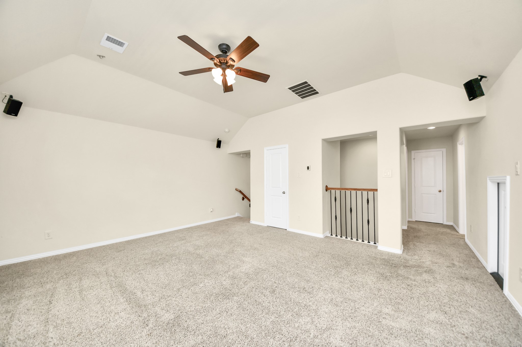 6003 Hedgepark Drive Property Photo 44