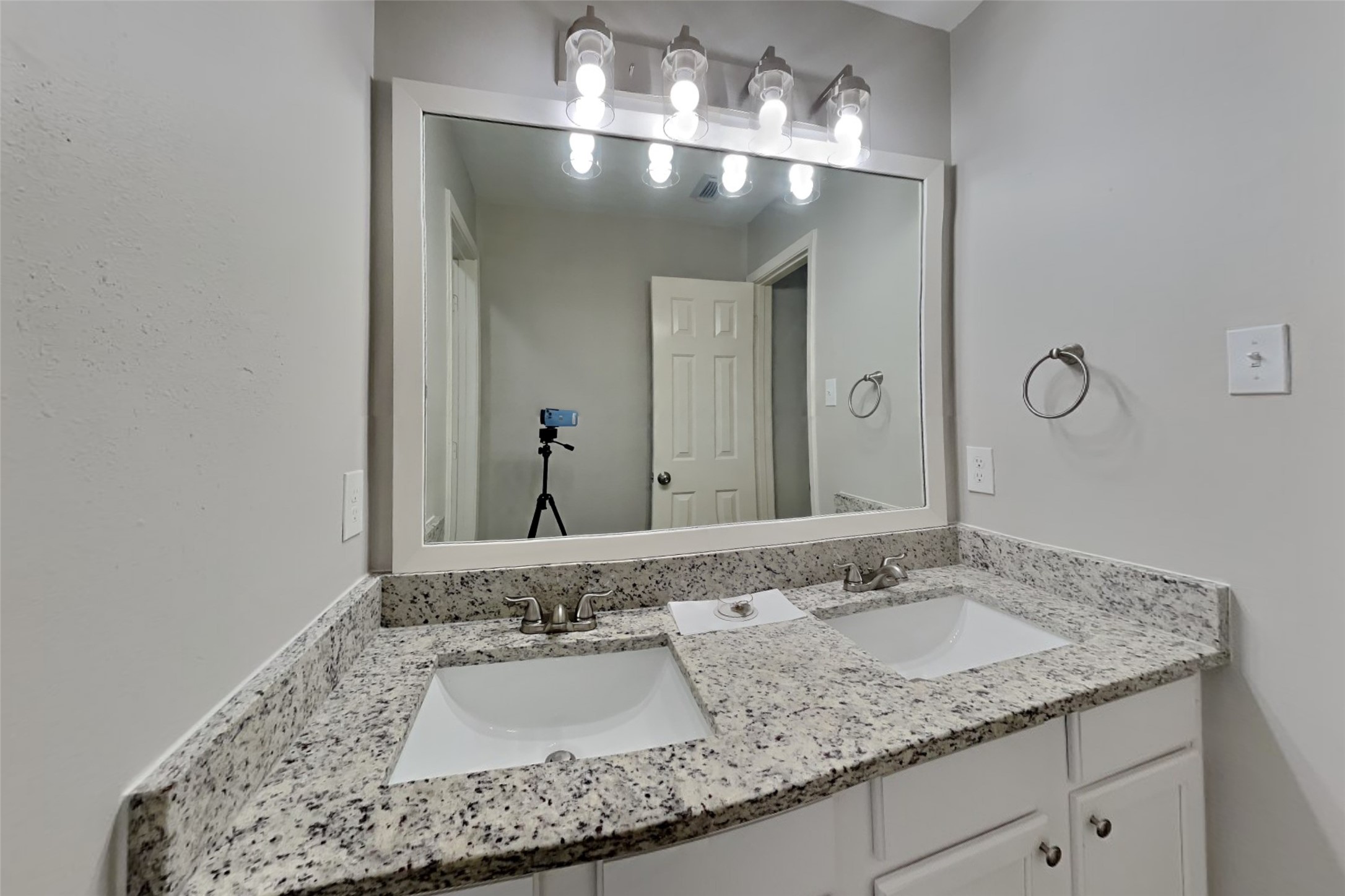 19411 Billineys Park Drive Property Photo 15
