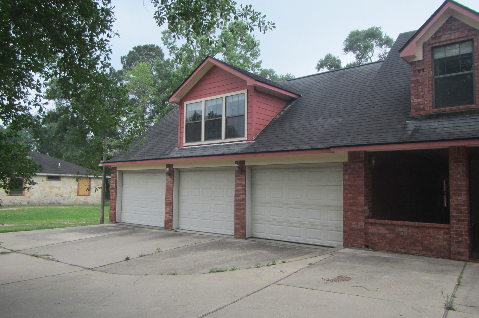 5934 Deerwood Drive Property Photo 2