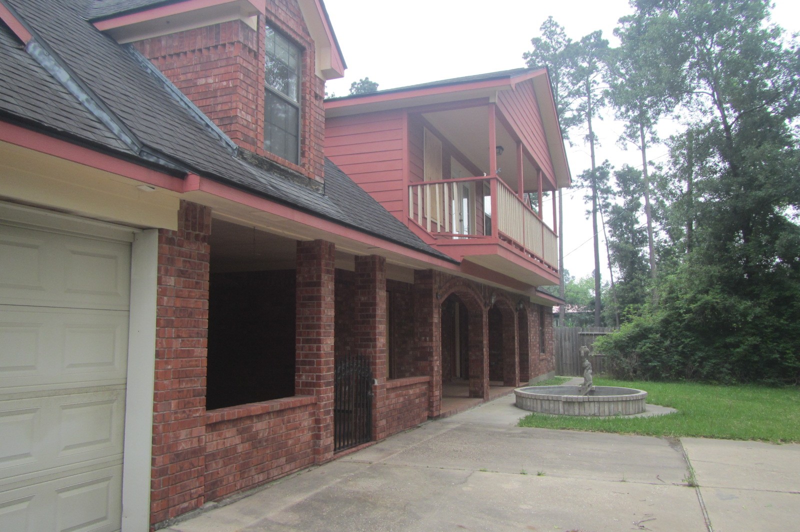 5934 Deerwood Drive Property Photo 5