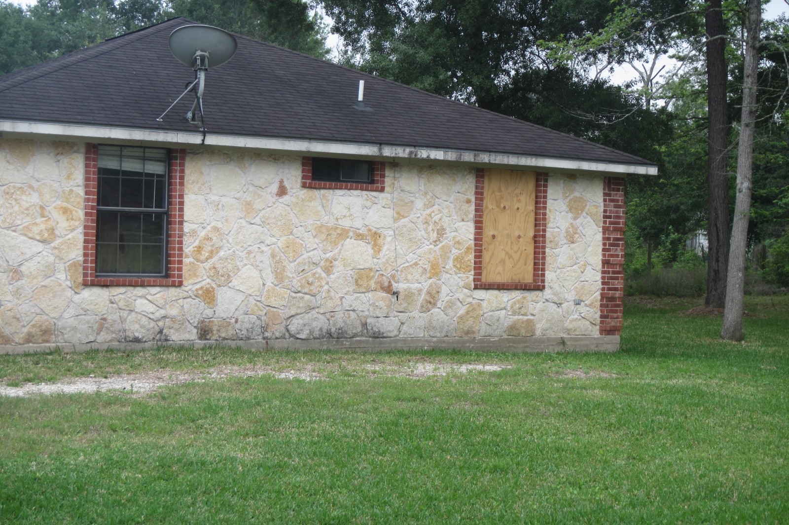 5934 Deerwood Drive Property Photo 6