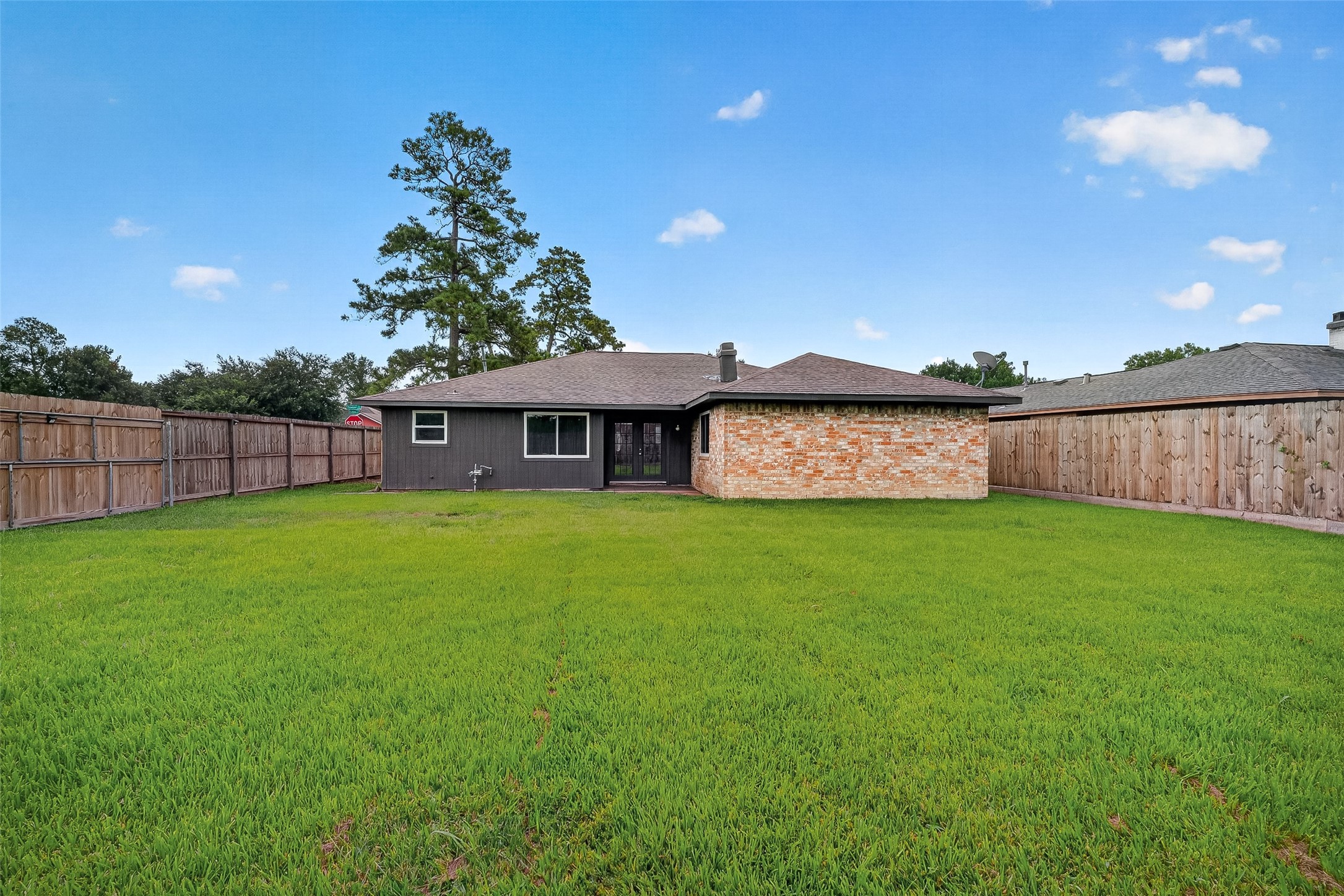 9715 Seeker Street Property Photo 26
