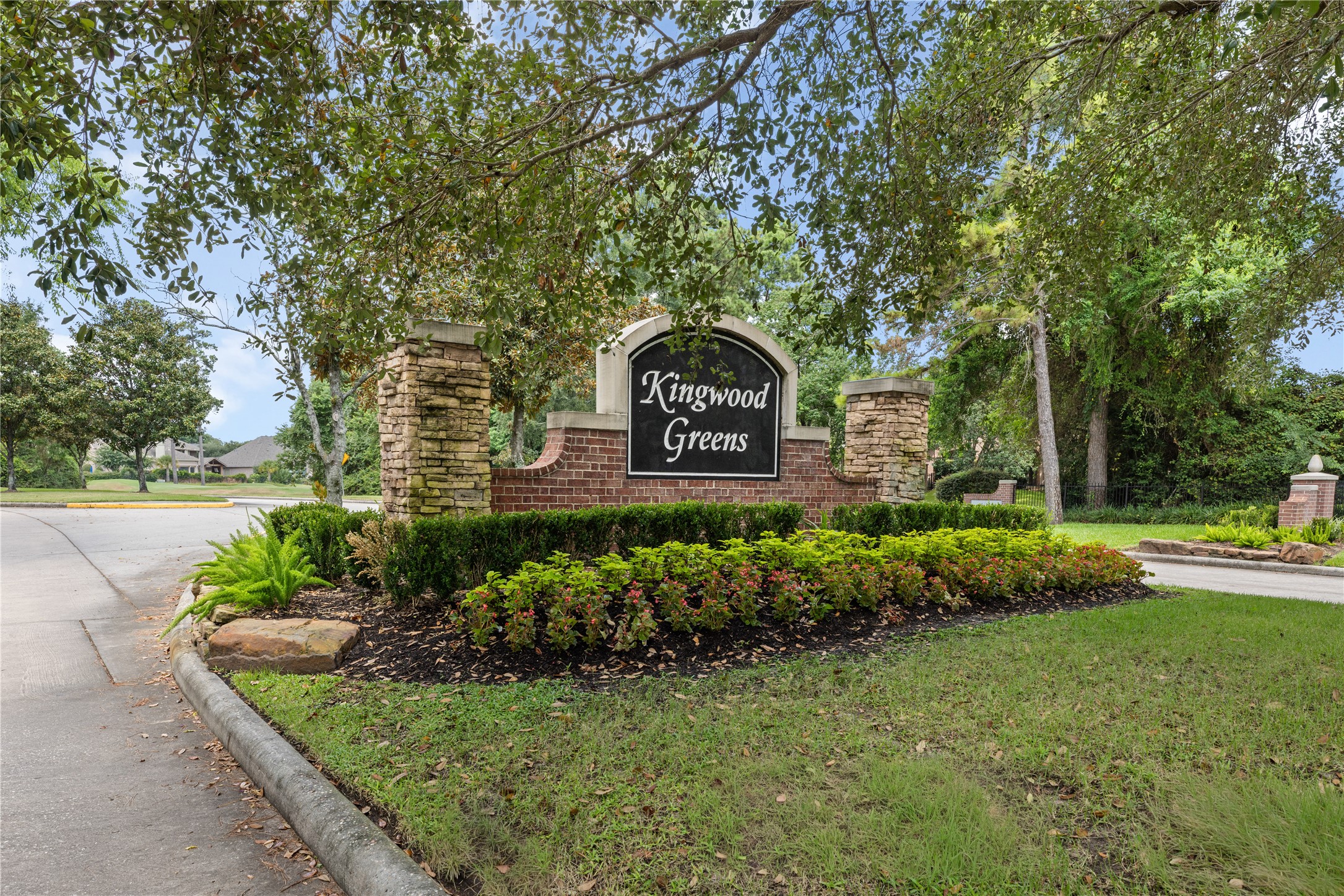 11 Greens Edge Drive Property Photo 38
