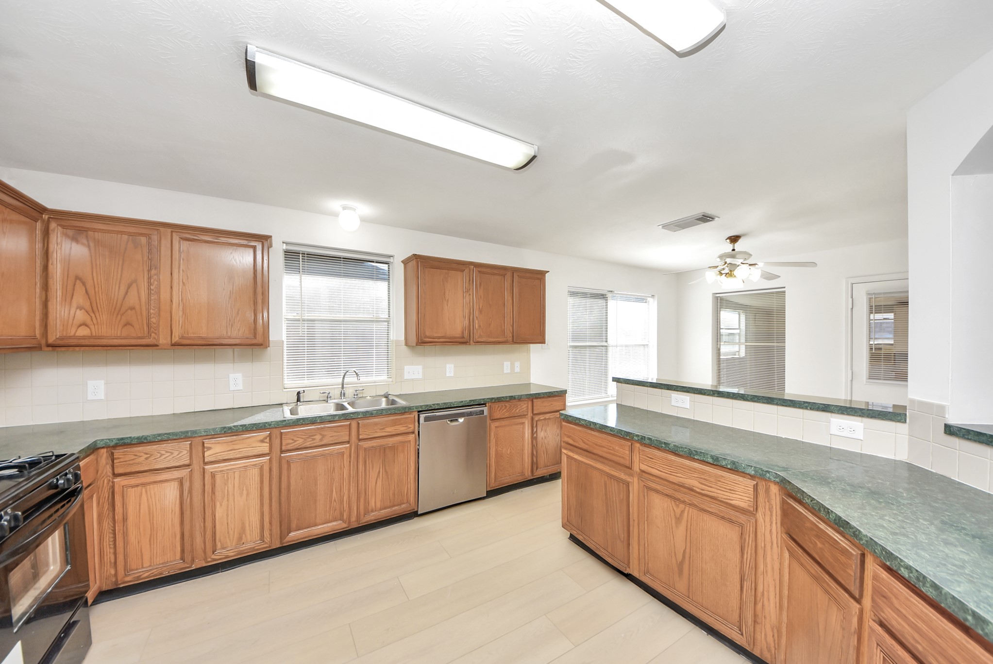 4239 Custer Creek Drive Property Photo 24