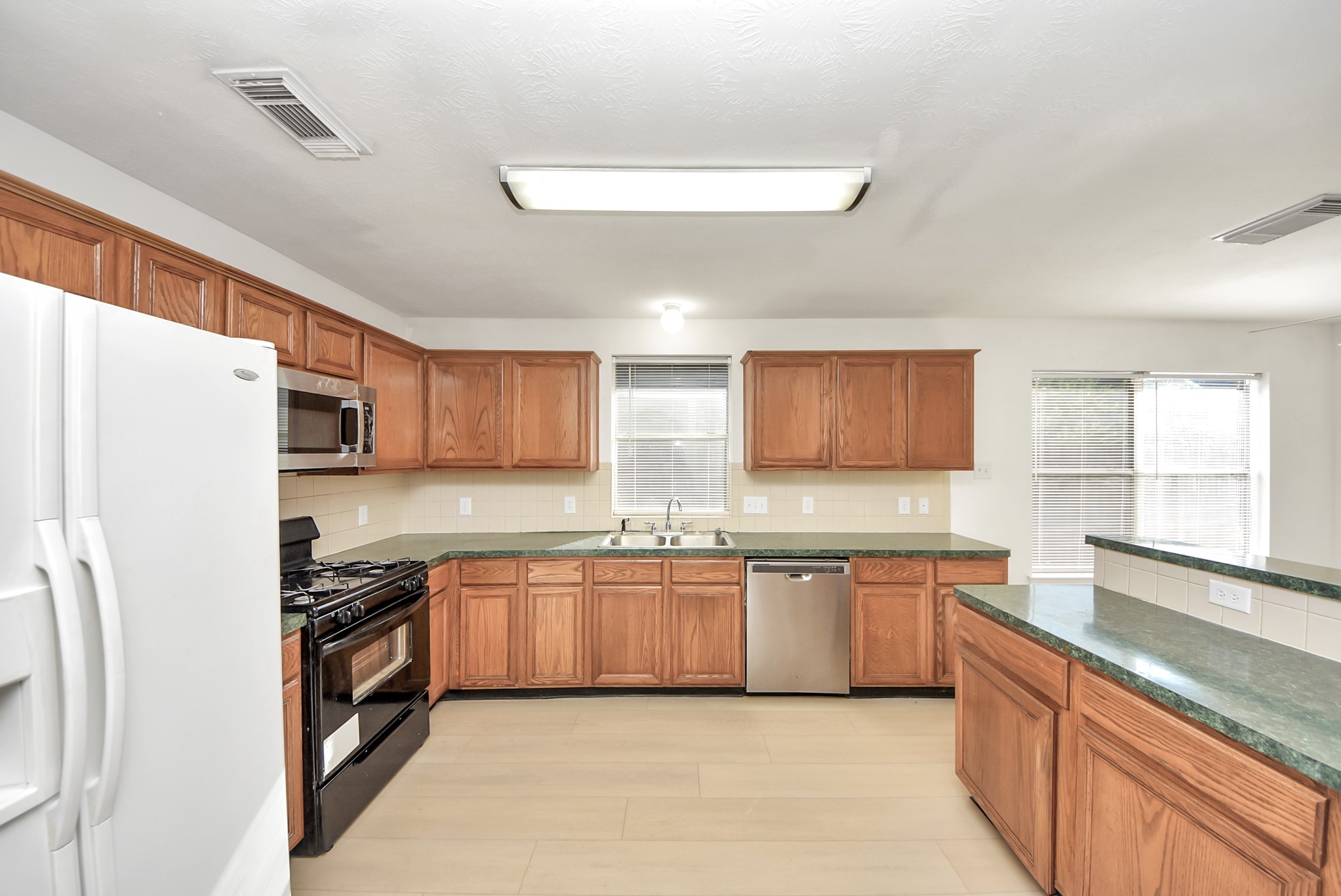 4239 Custer Creek Drive Property Photo 25