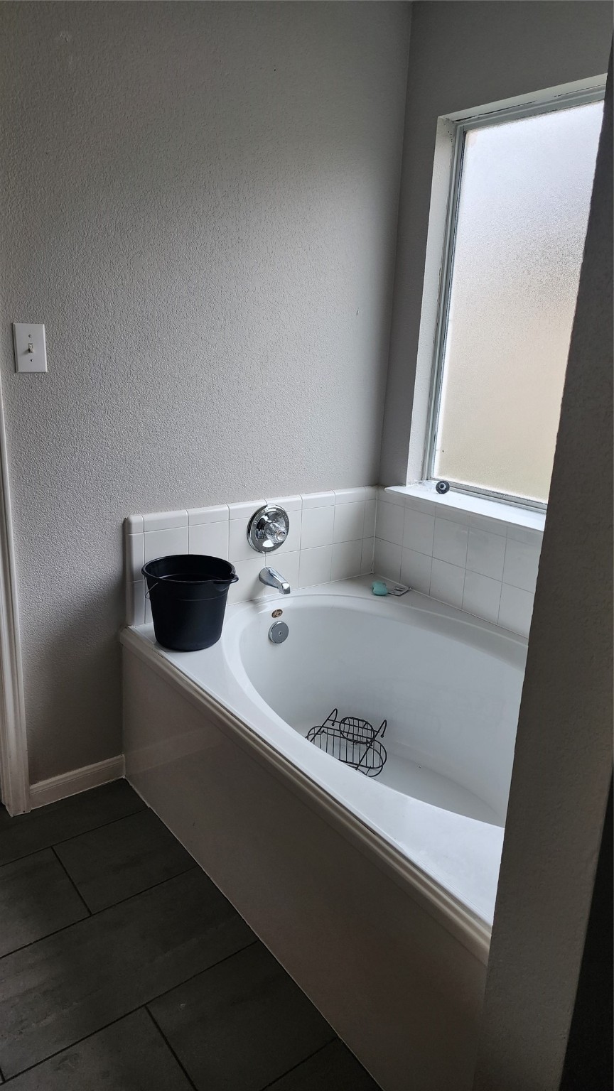 22207 Greengate Drive Property Photo 16