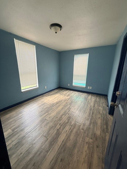 5006 Avenue M 2 Property Photo 9