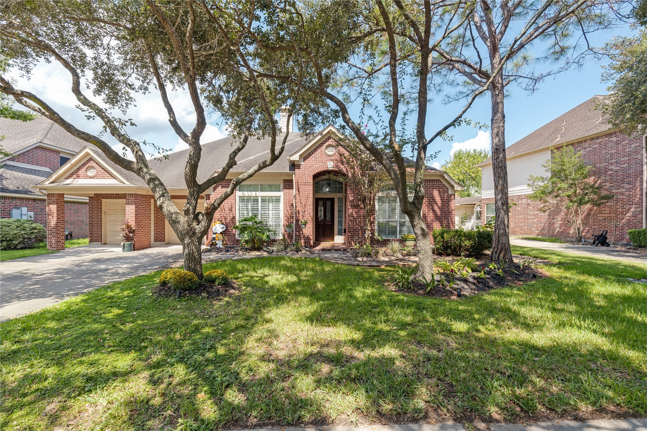2913 Autumn Creek Drive Property Photo 1
