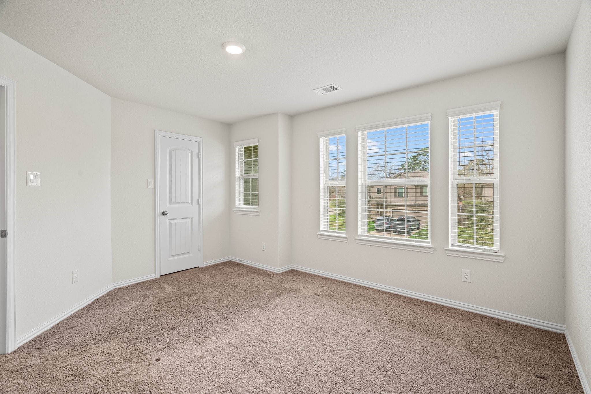 15931 Tug Court Property Photo 21