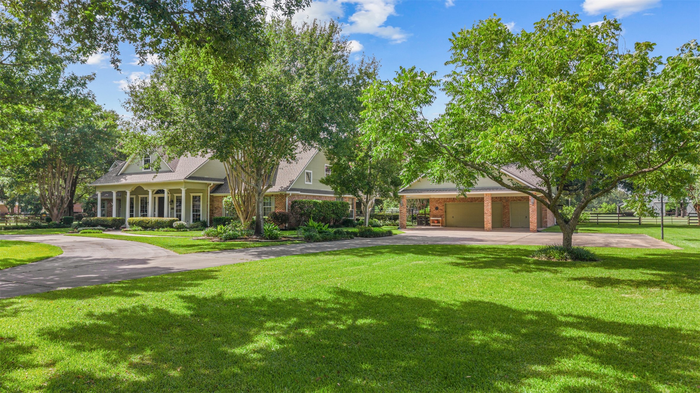 17222 Bending Oak Court Property Photo 1