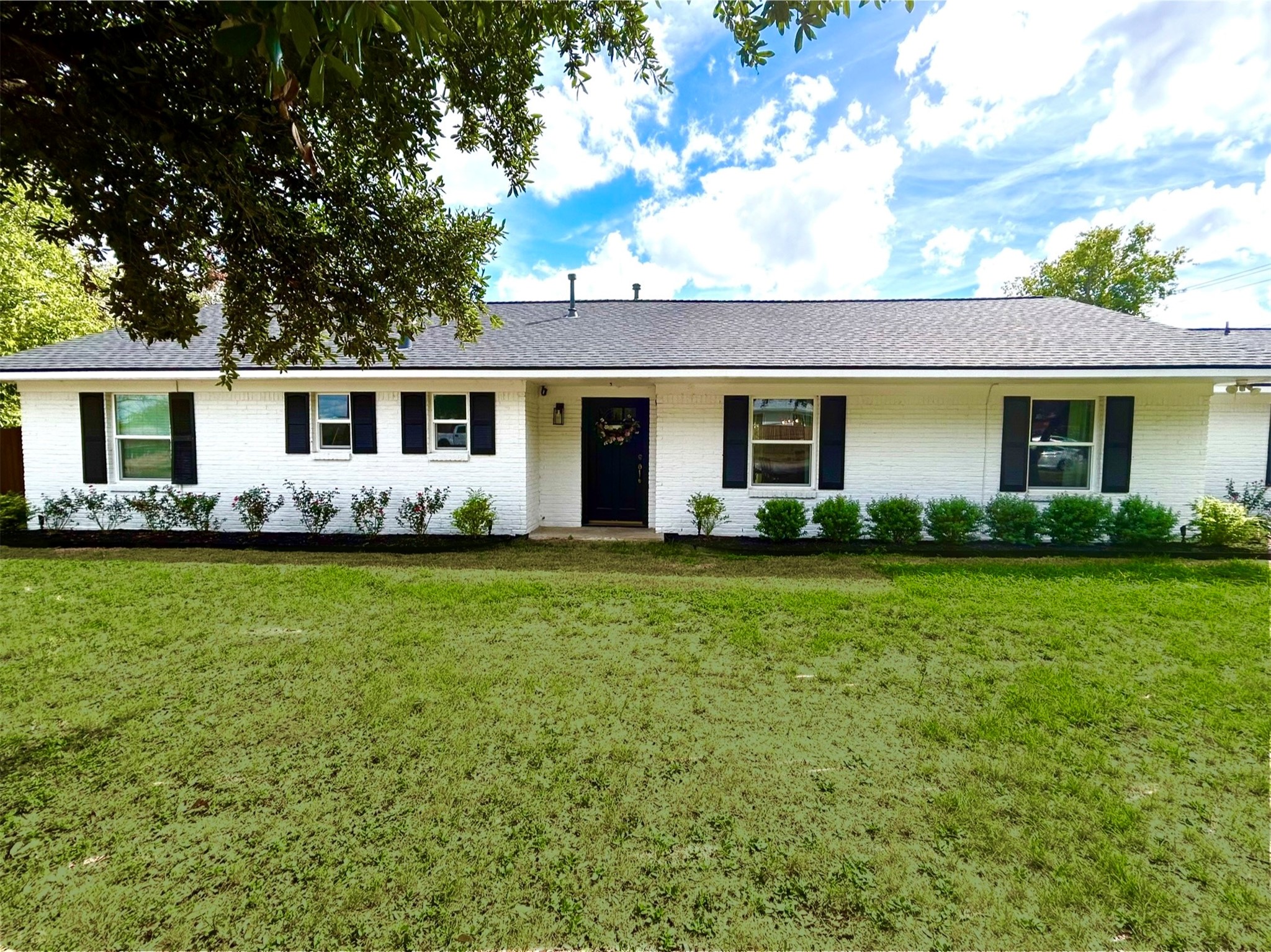 1012 Winding Road Property Photo
