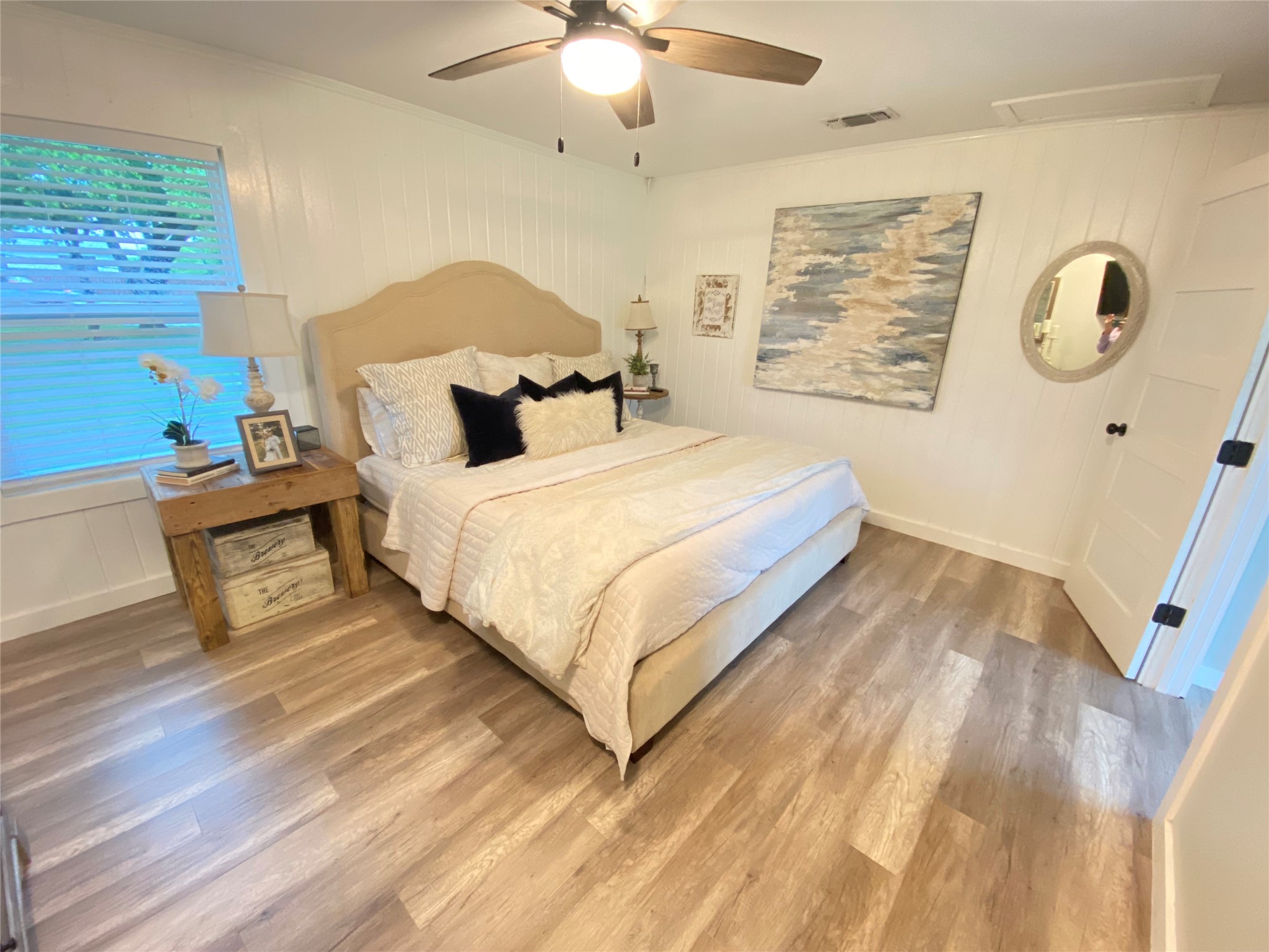 1012 Winding Road Property Photo 12