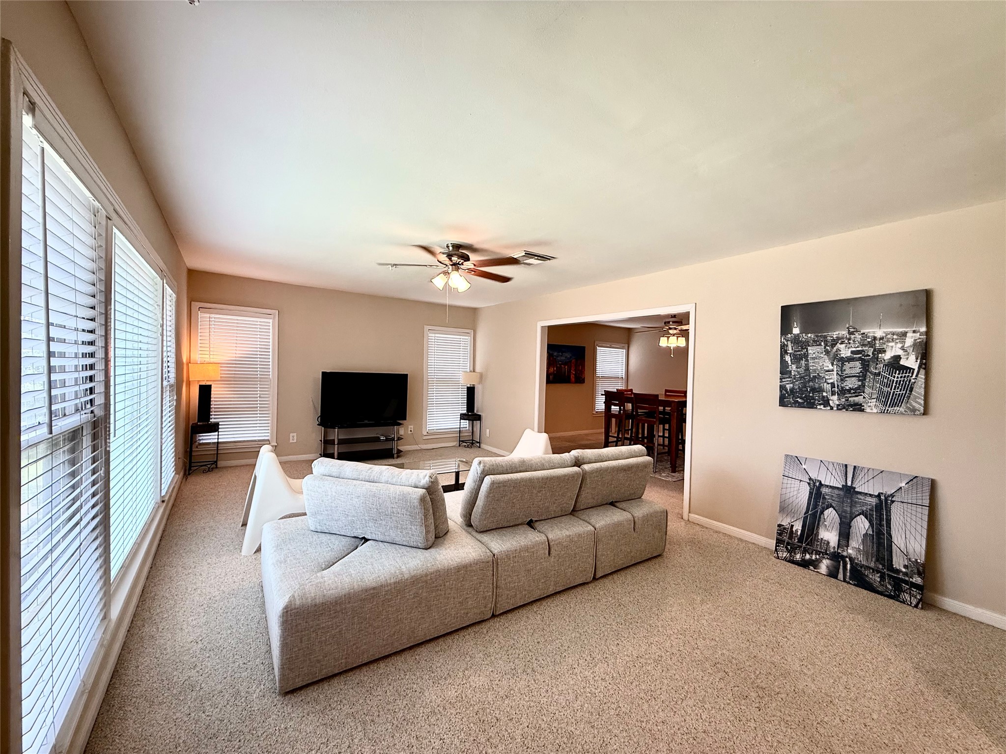 2009 Sheridan Street Property Photo 1