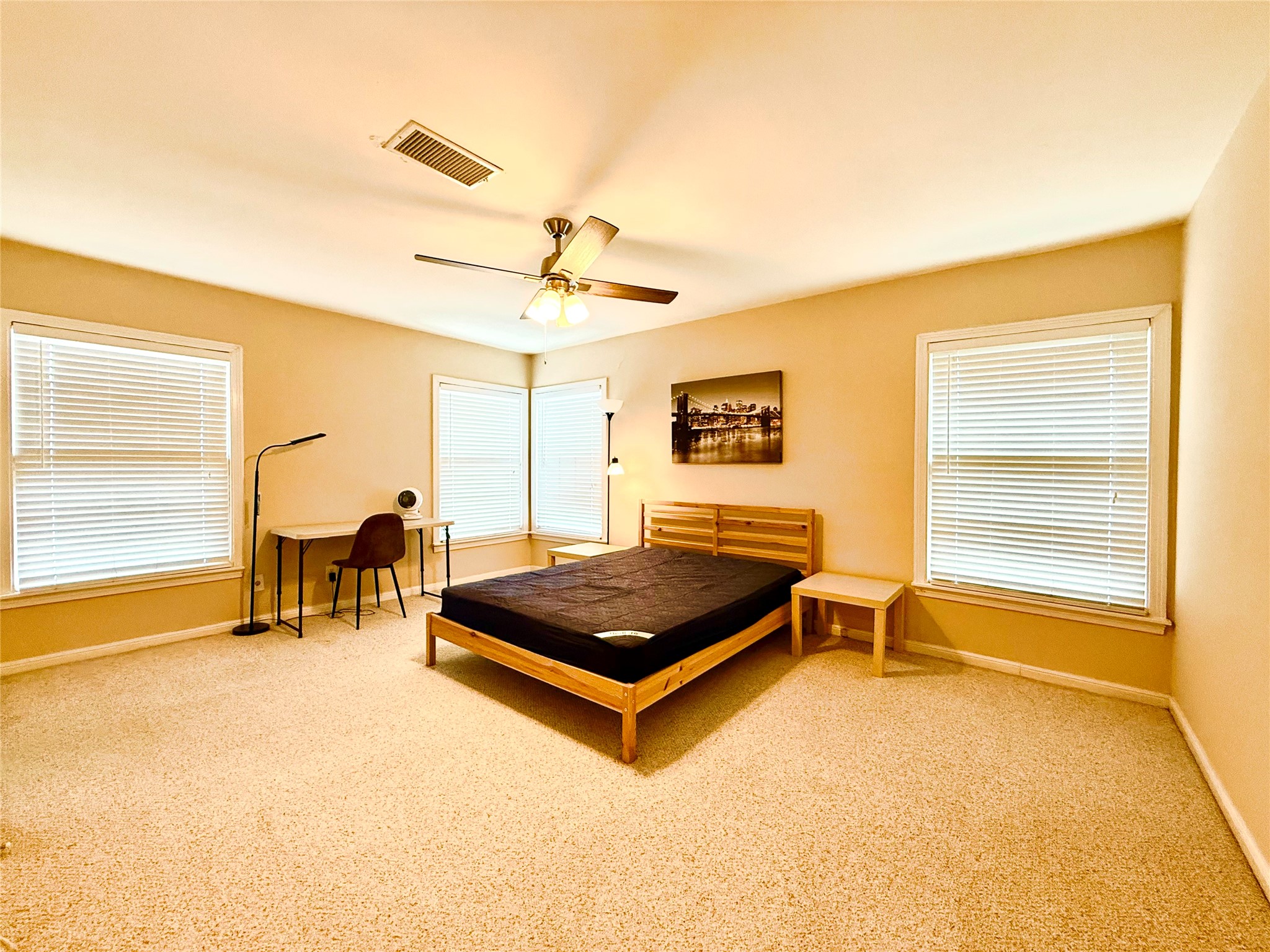 2009 Sheridan Street Property Photo 11