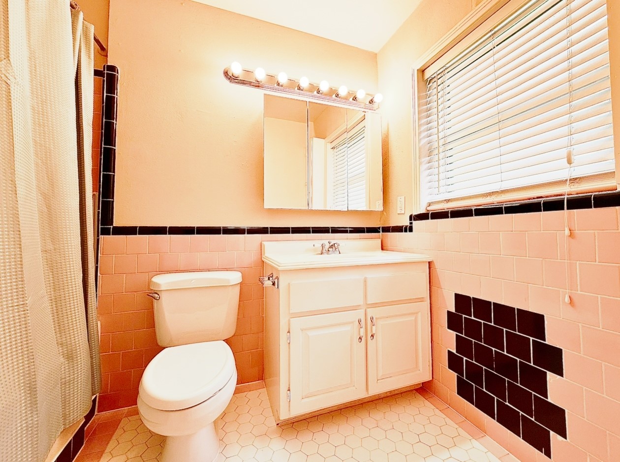2009 Sheridan Street Property Photo 13