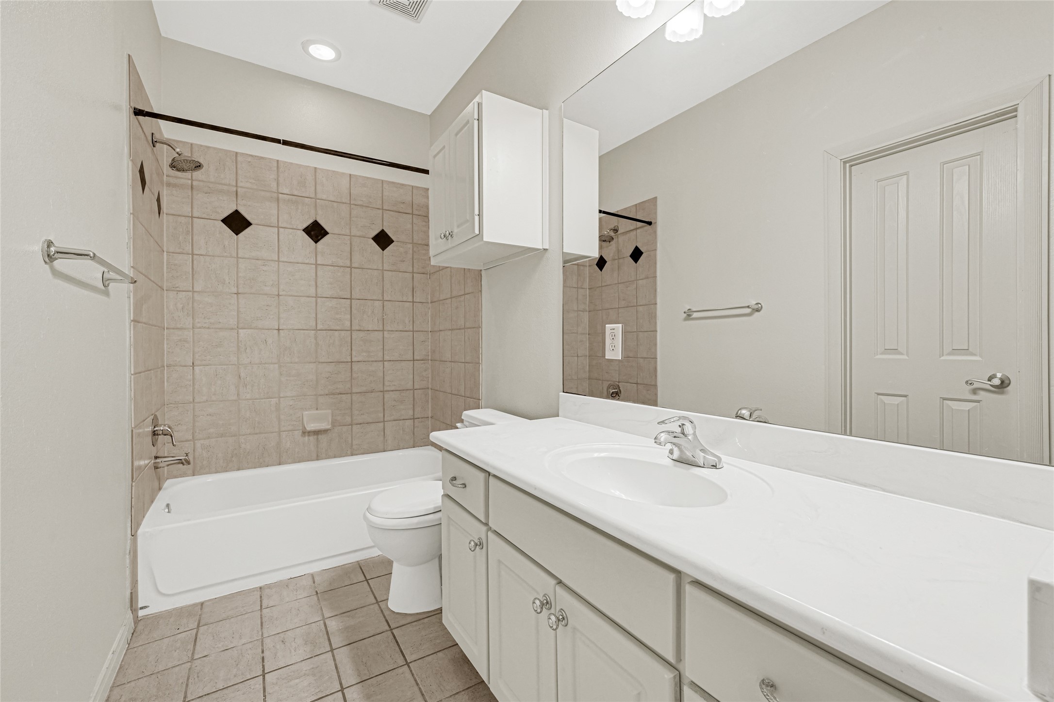 2414 Calumet Street B Property Photo 25