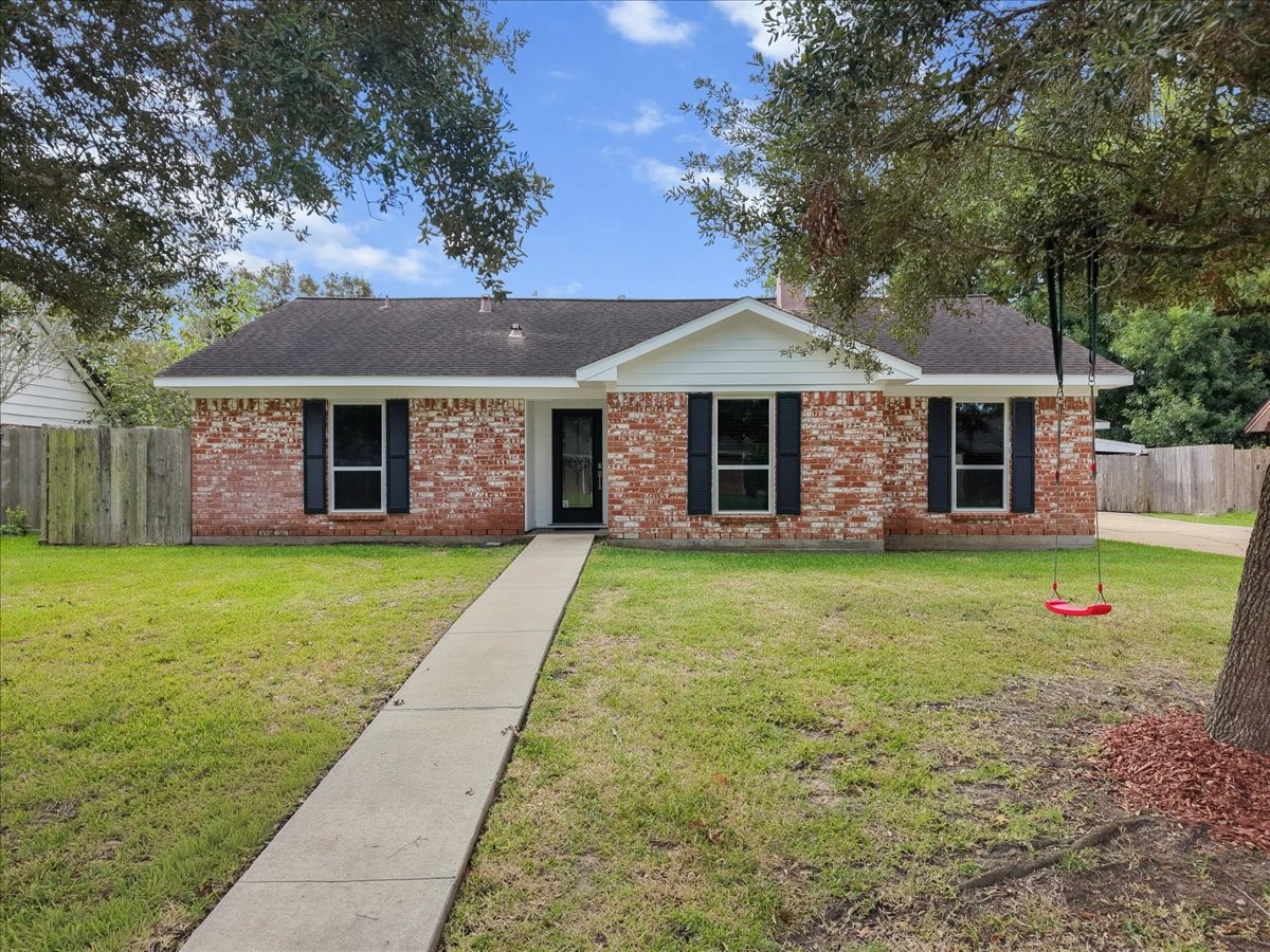 4910 Old Castle Lane Property Photo 1
