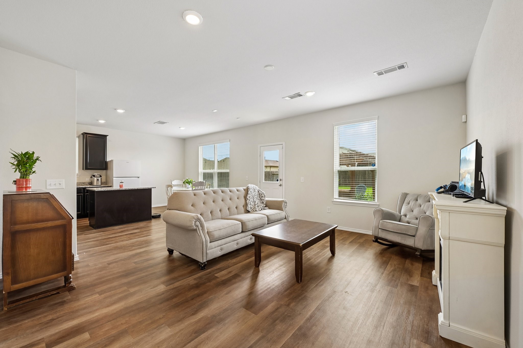 5842 Dry Brush Place Property Photo 3