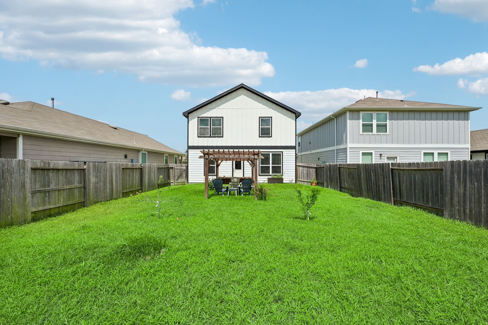 5842 Dry Brush Place Property Photo 4