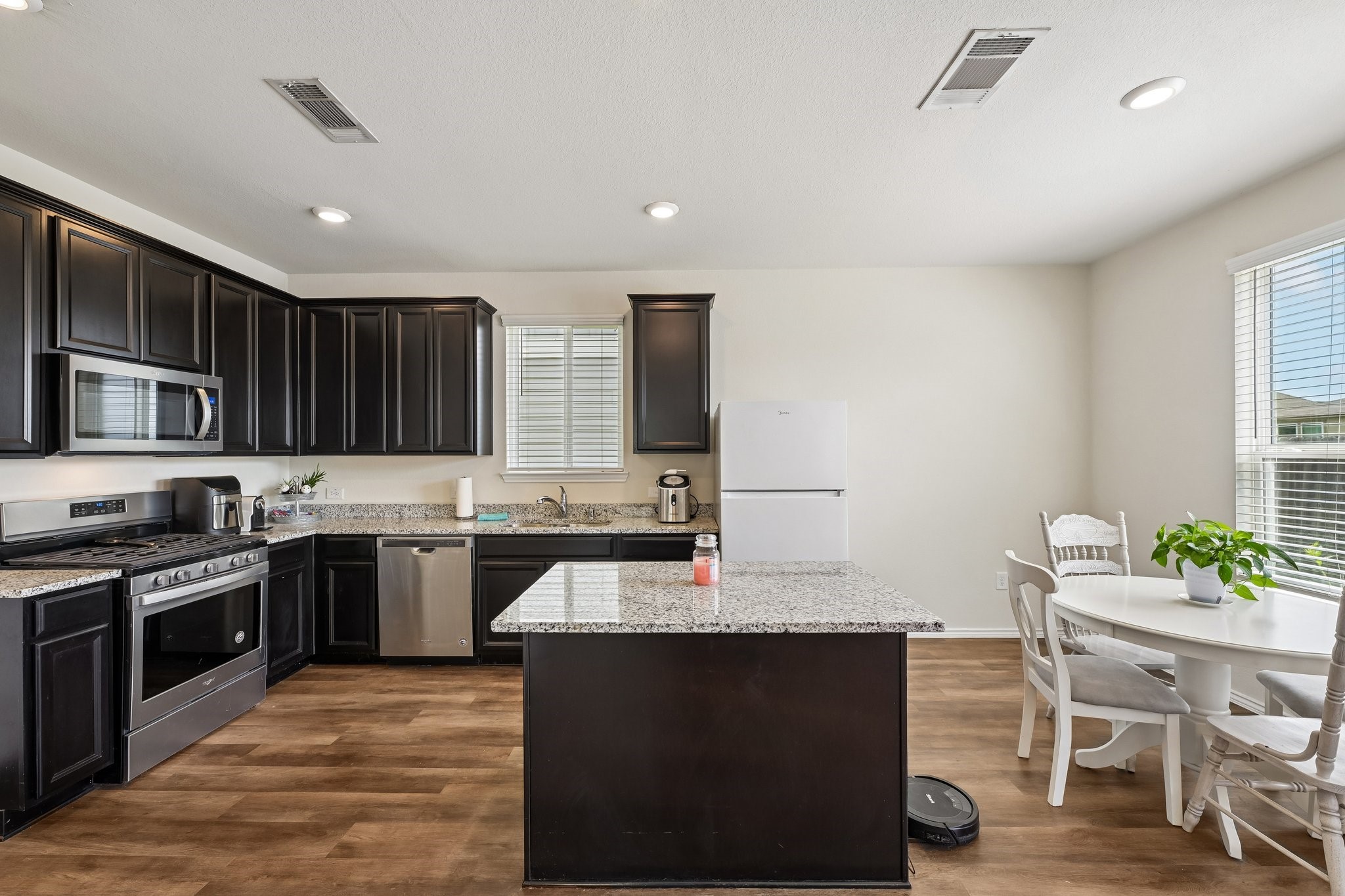 5842 Dry Brush Place Property Photo 17