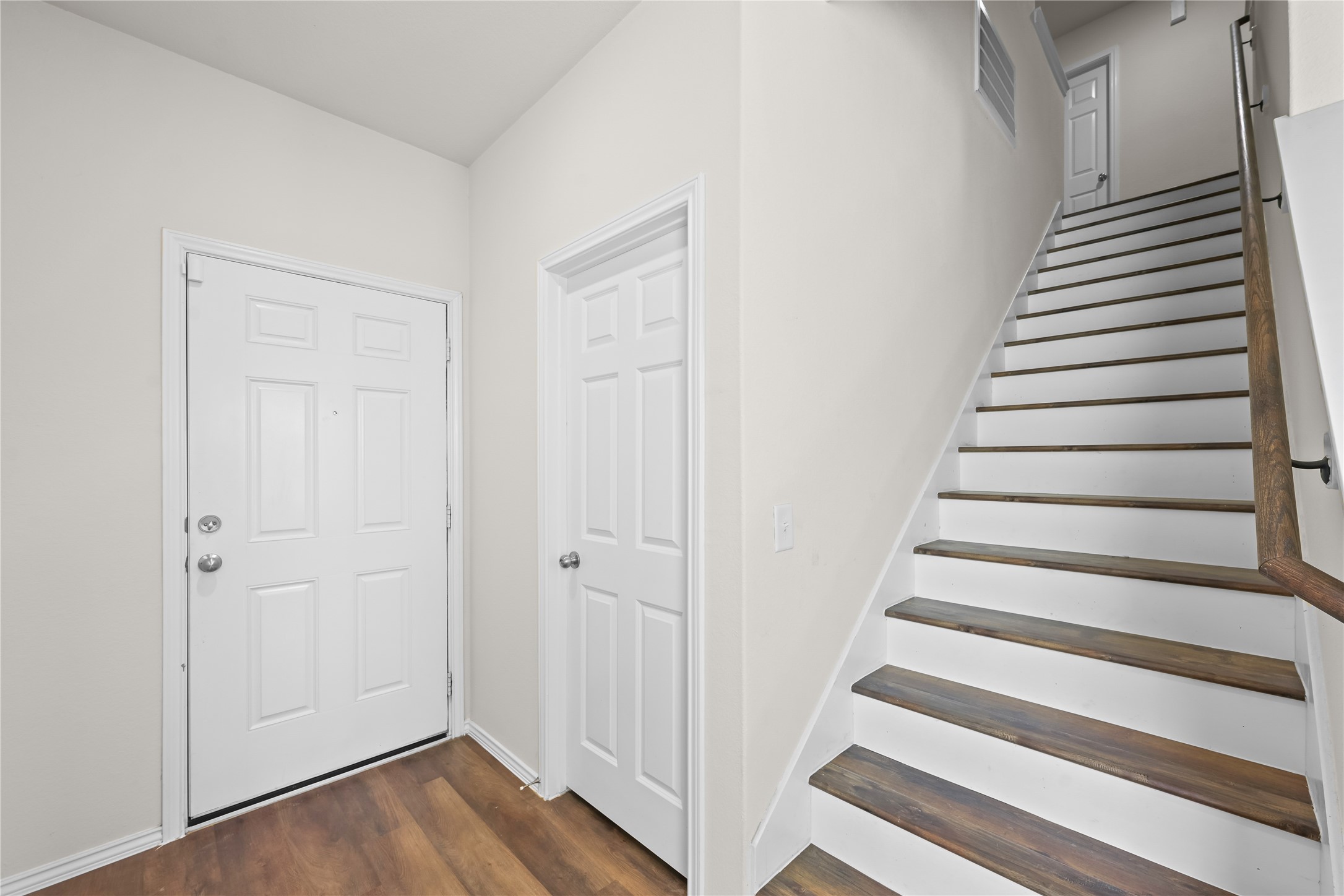 5842 Dry Brush Place Property Photo 23