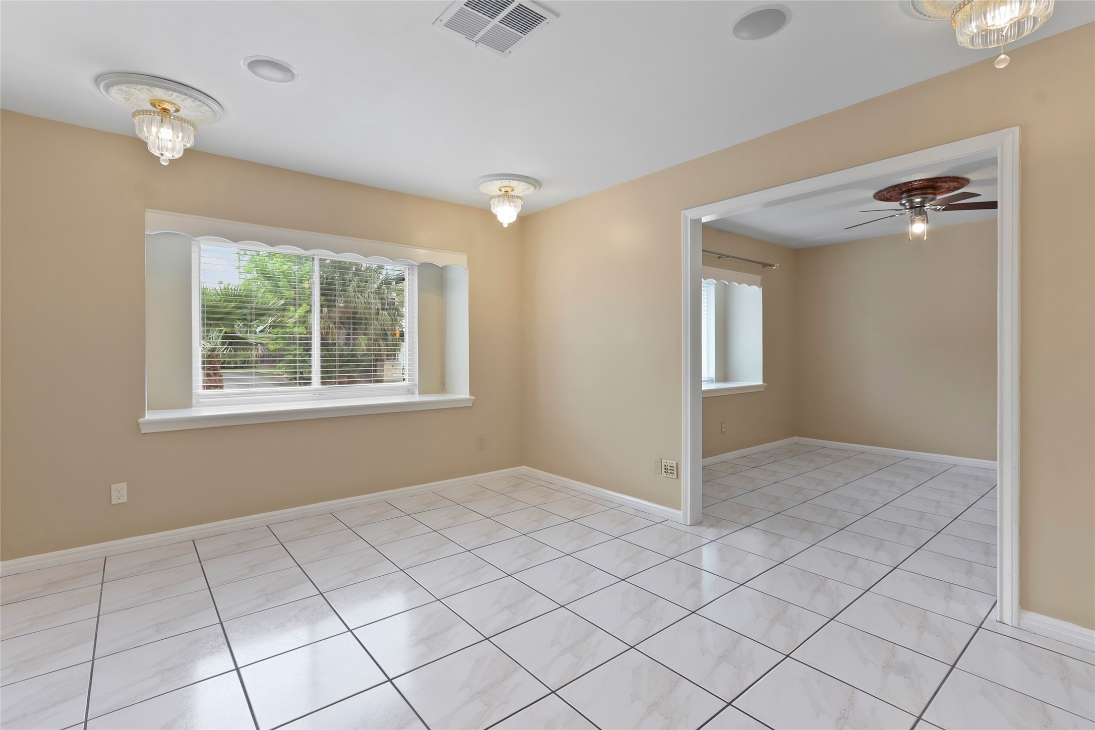 12303 Barryknoll Lane Property Photo 9