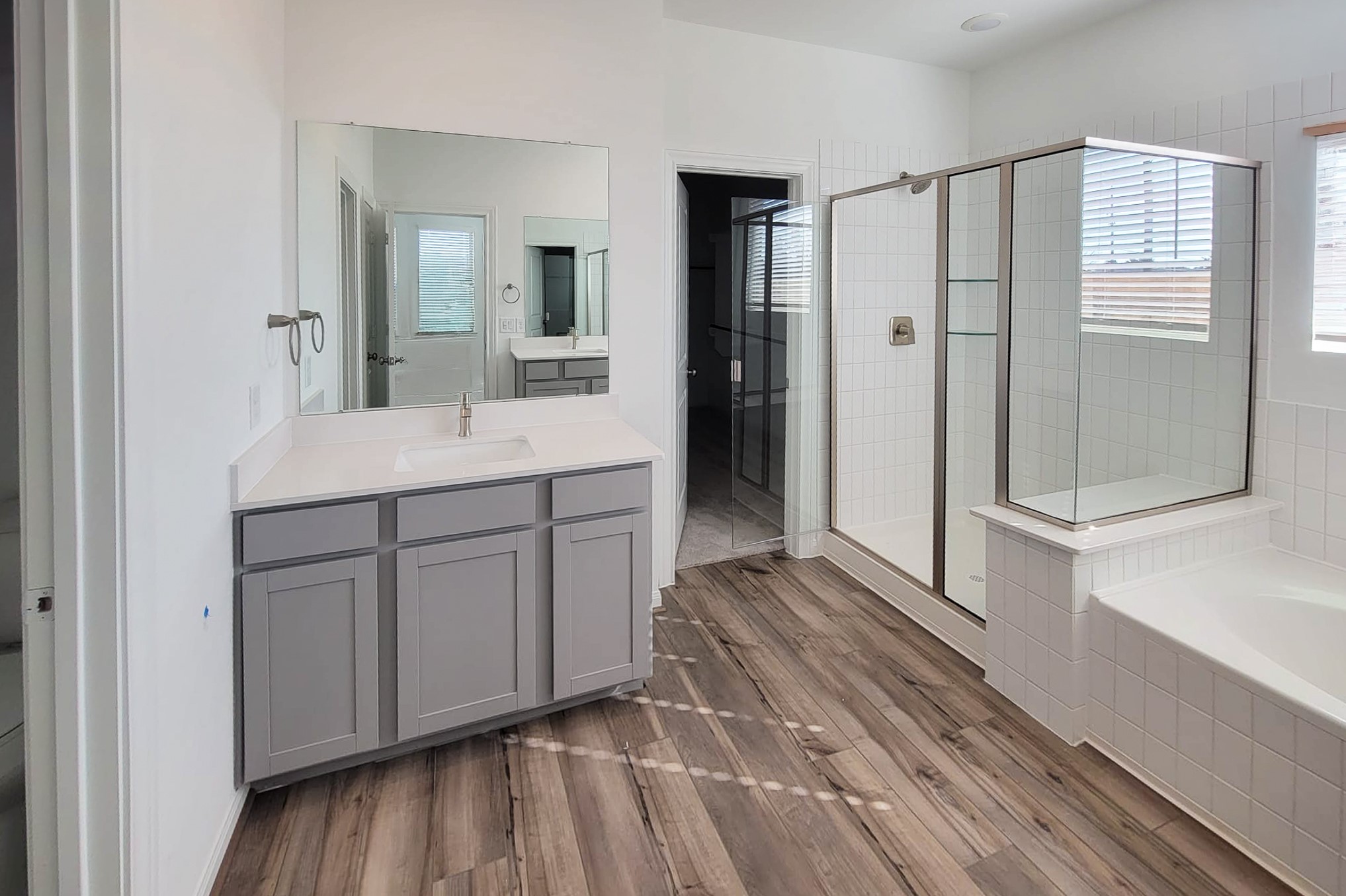 25737 Damask Drive Property Photo 14