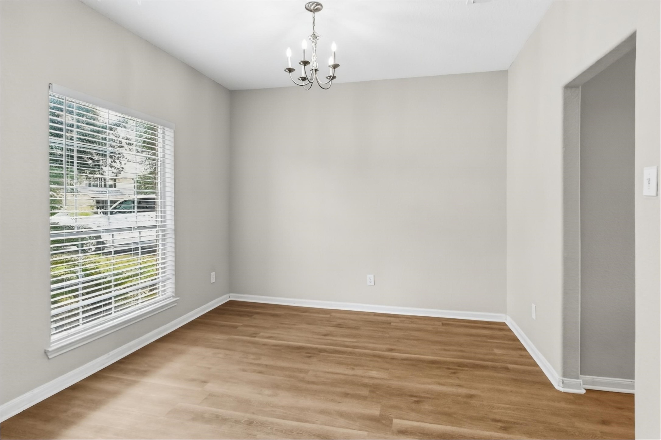 12926 Pine Meadows Street Property Photo 7