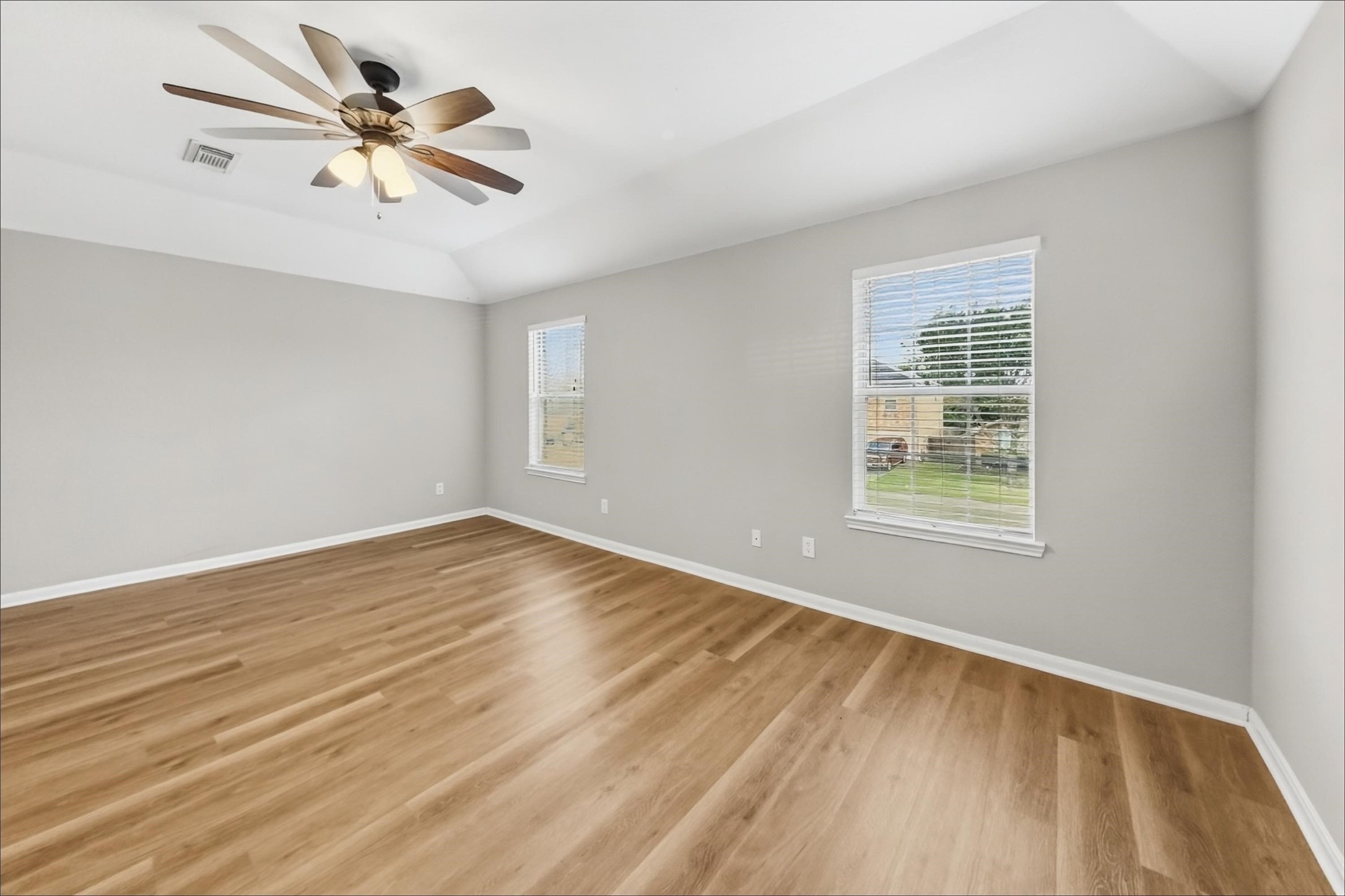 12926 Pine Meadows Street Property Photo 11