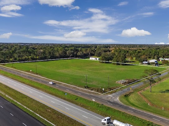 1305 State Highway 73 Freeway W Property Photo 1