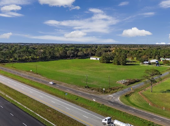 1305 State Highway 73 Freeway W Property Photo 4