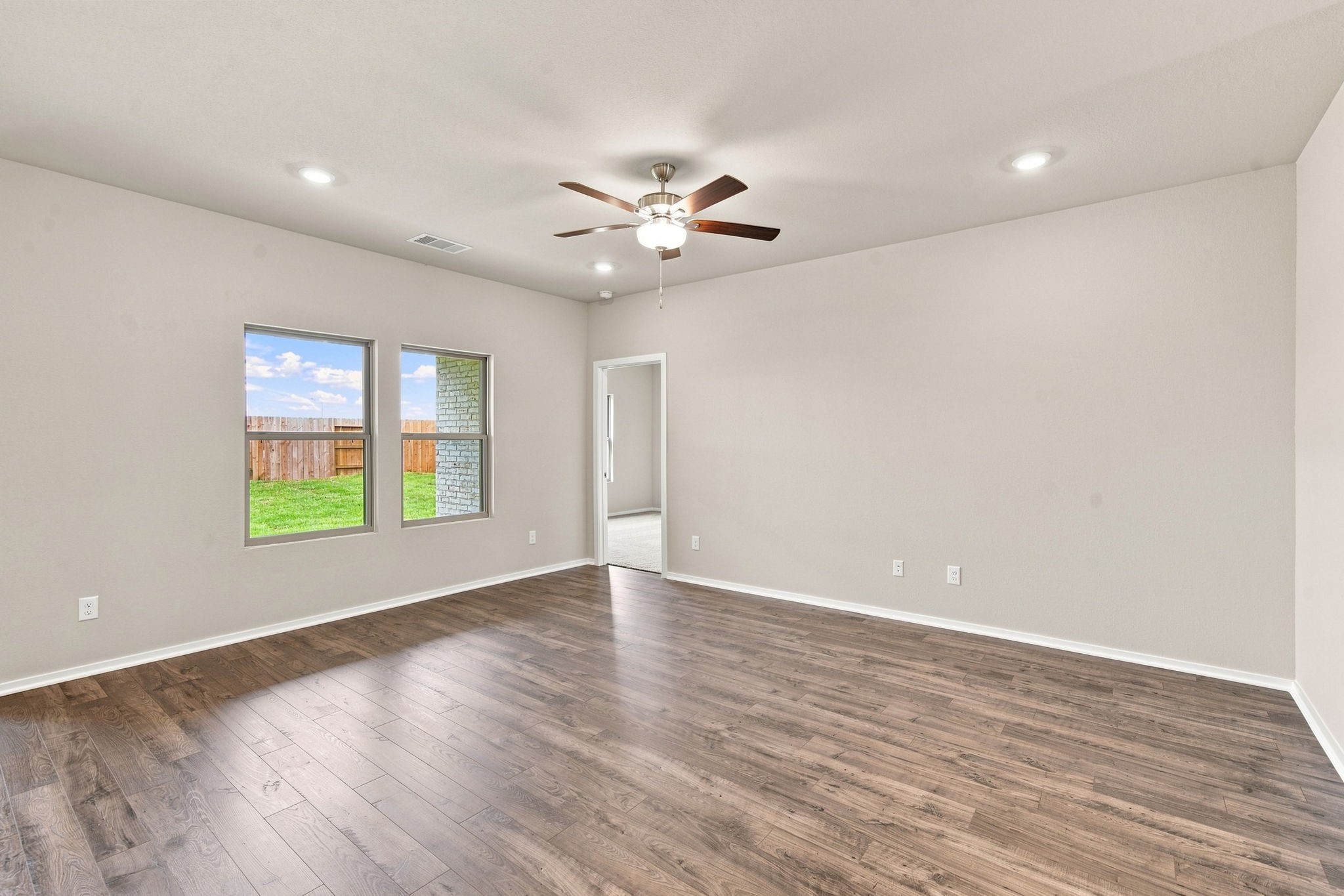 6719 Pebble Bluff Court Property Photo 14