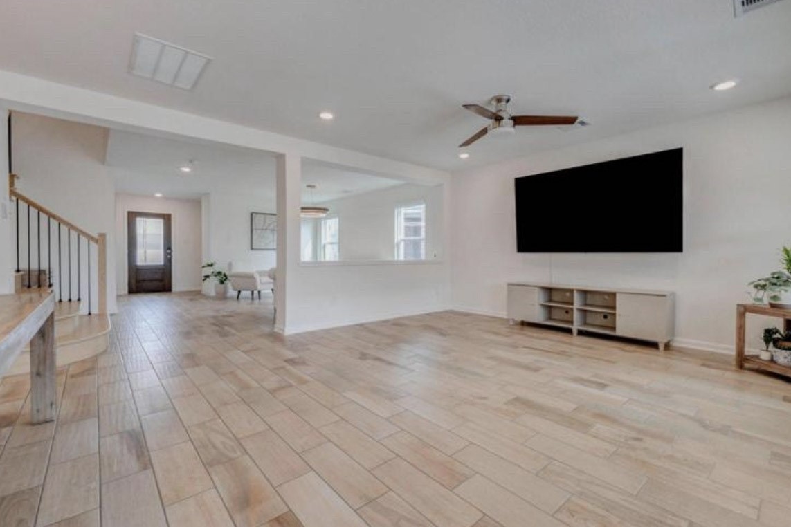 14611 Alderete Drive Property Photo 4